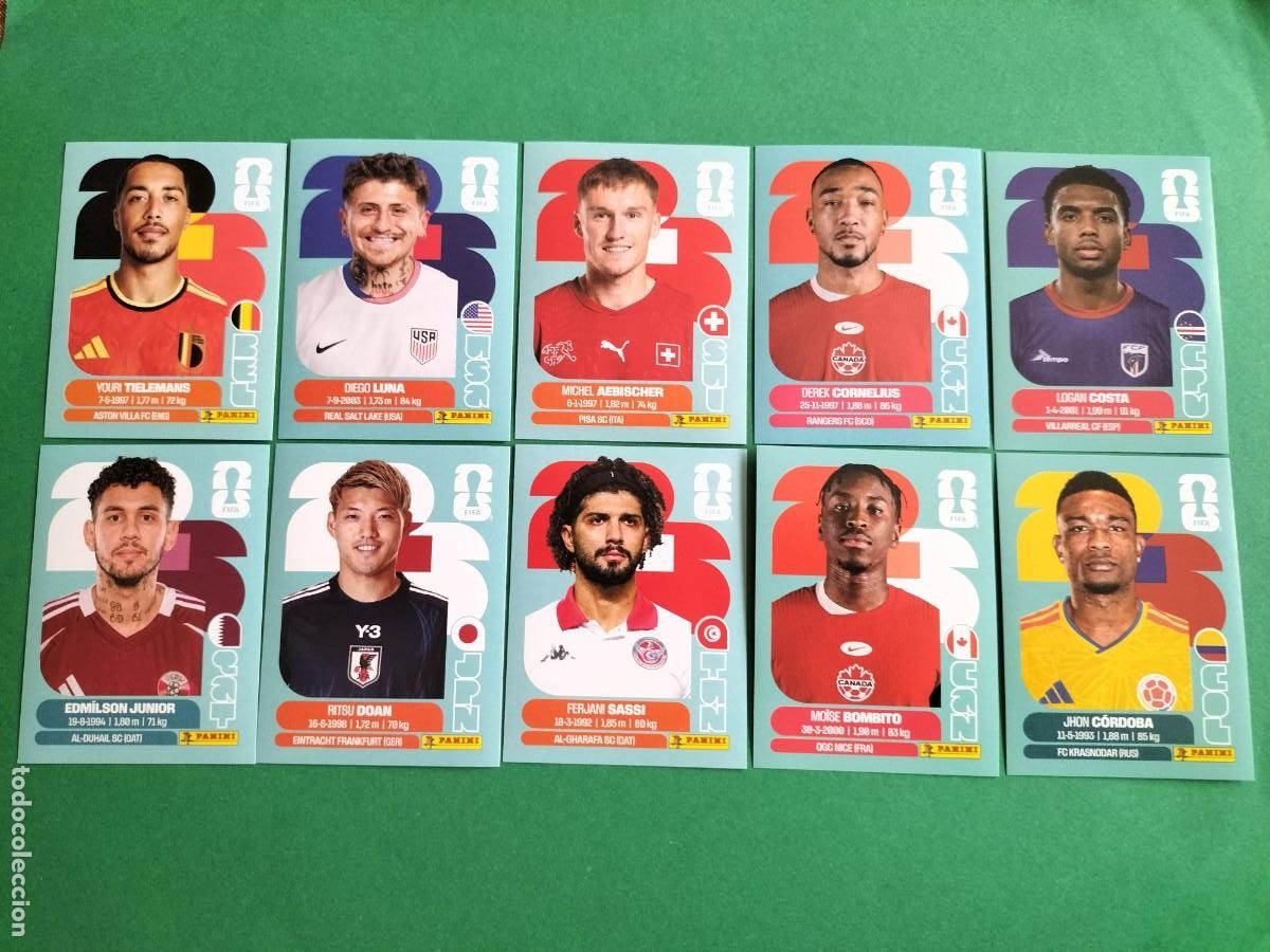 Football Stickers: (PANINI)FIFA WORLD CUP 2026) LOTE DE 10 CROMOS ORIGINALES SIN PEGAR