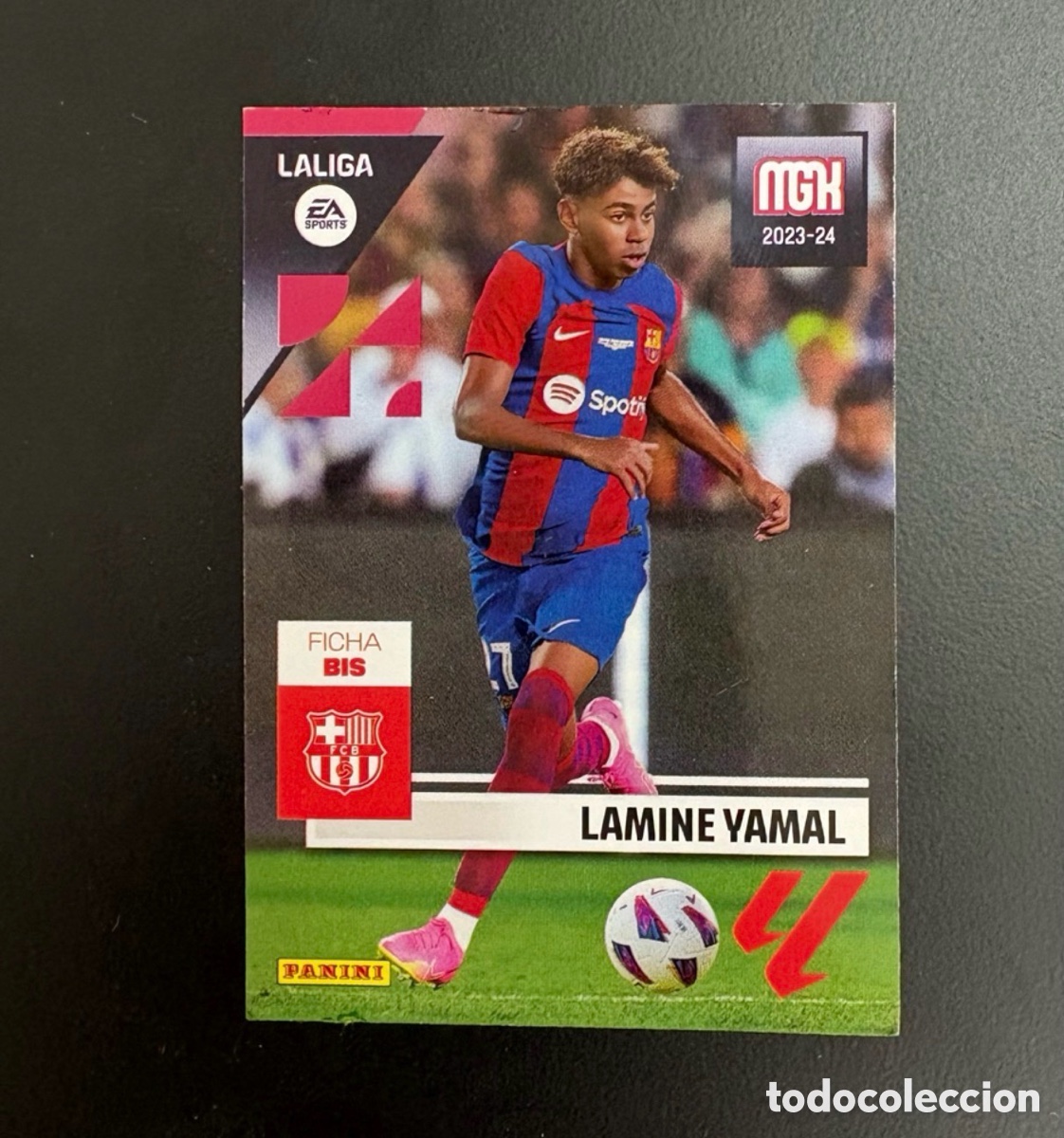 Cromos de f&uacute;tbol: Rookie Lamine Yamal #108BIS 108 bis FC Barcelona Panini Megacracks 2023 2024 23 24. El de las fotos