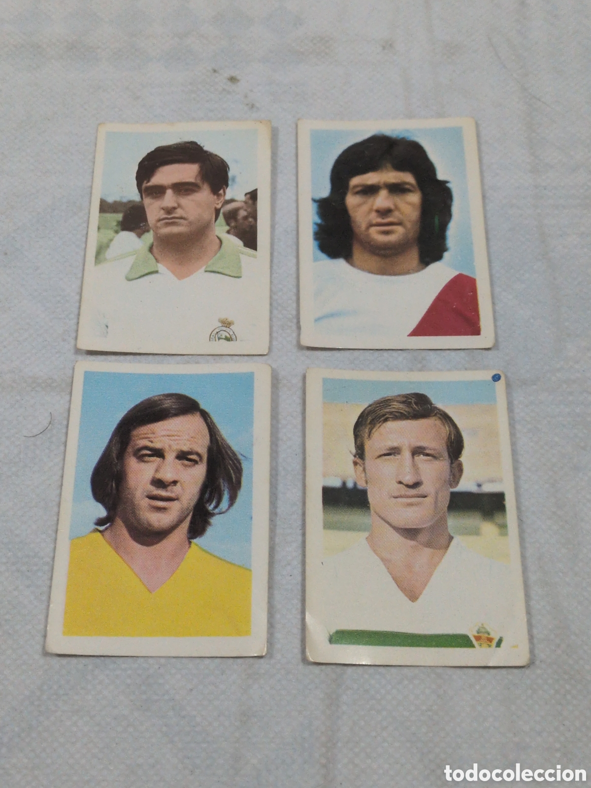 Cartes &agrave; collectionner de Football: ED. FHER 1977 78 - LOTE DE 4 CROMOS DIFERENTES - SIN PEGAR