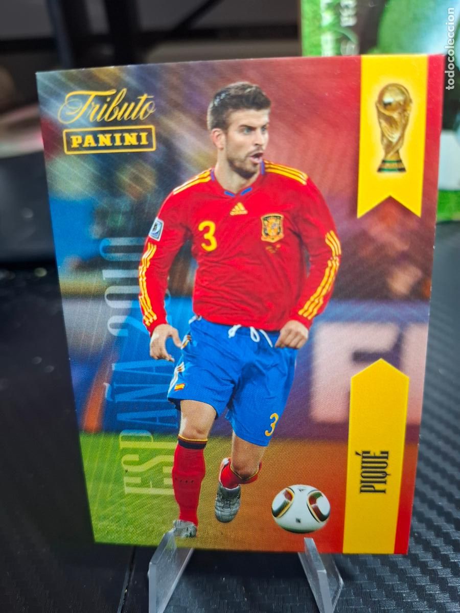 Cromos de f&uacute;tbol: 3 PIQUE - TRIBUTO SELECCION ESPA&Ntilde;OLA 2010 2026 PANINI MUNDIAL WORLD CUP ESPA&Ntilde;A