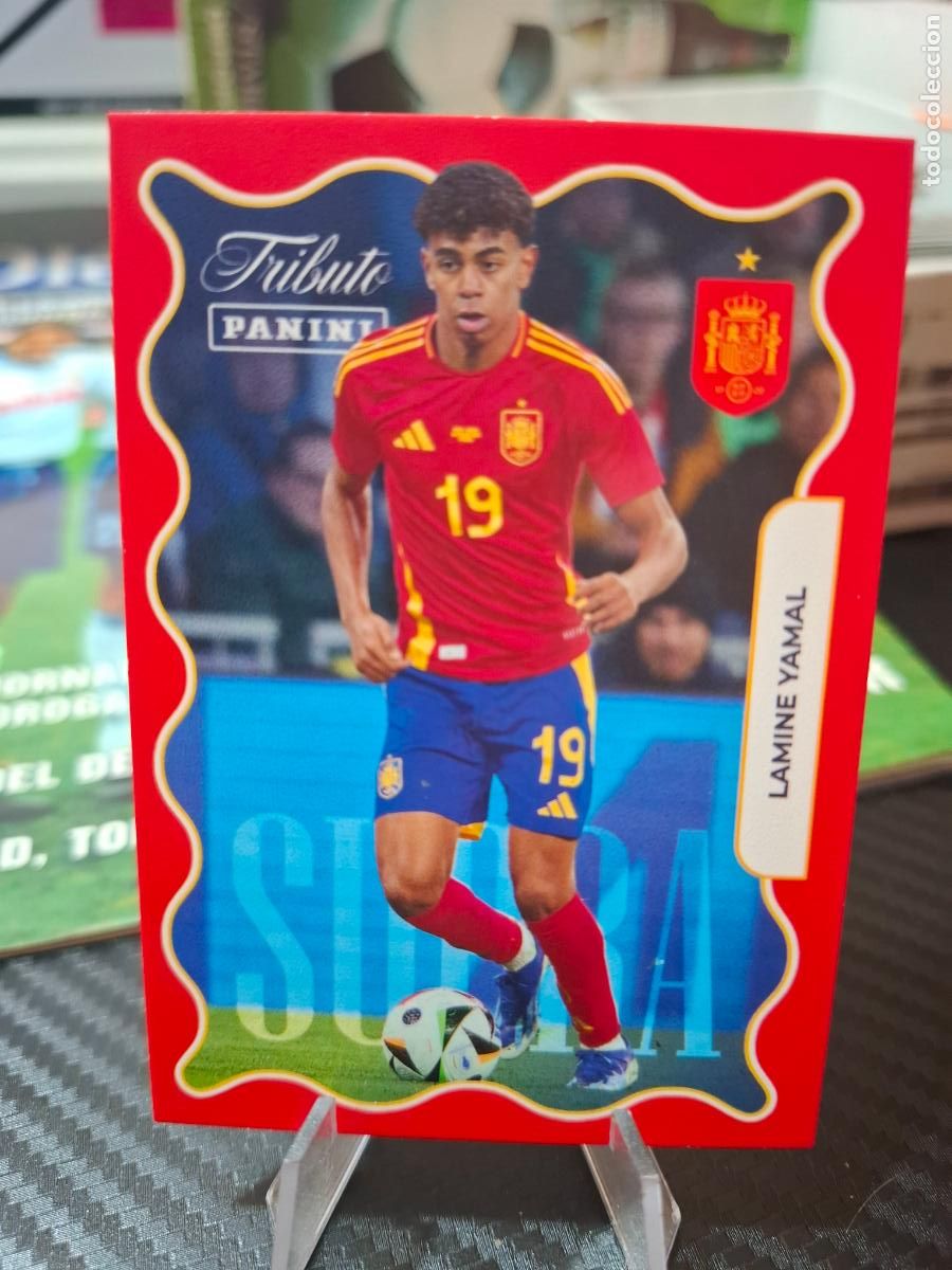Cromos de Futebol: 79 LAMINE YAMAL SUPRA - TRIBUTO SELECCION ESPA&Ntilde;OLA 2010 2026 PANINI MUNDIAL WORLD CUP ESPA&Ntilde;A