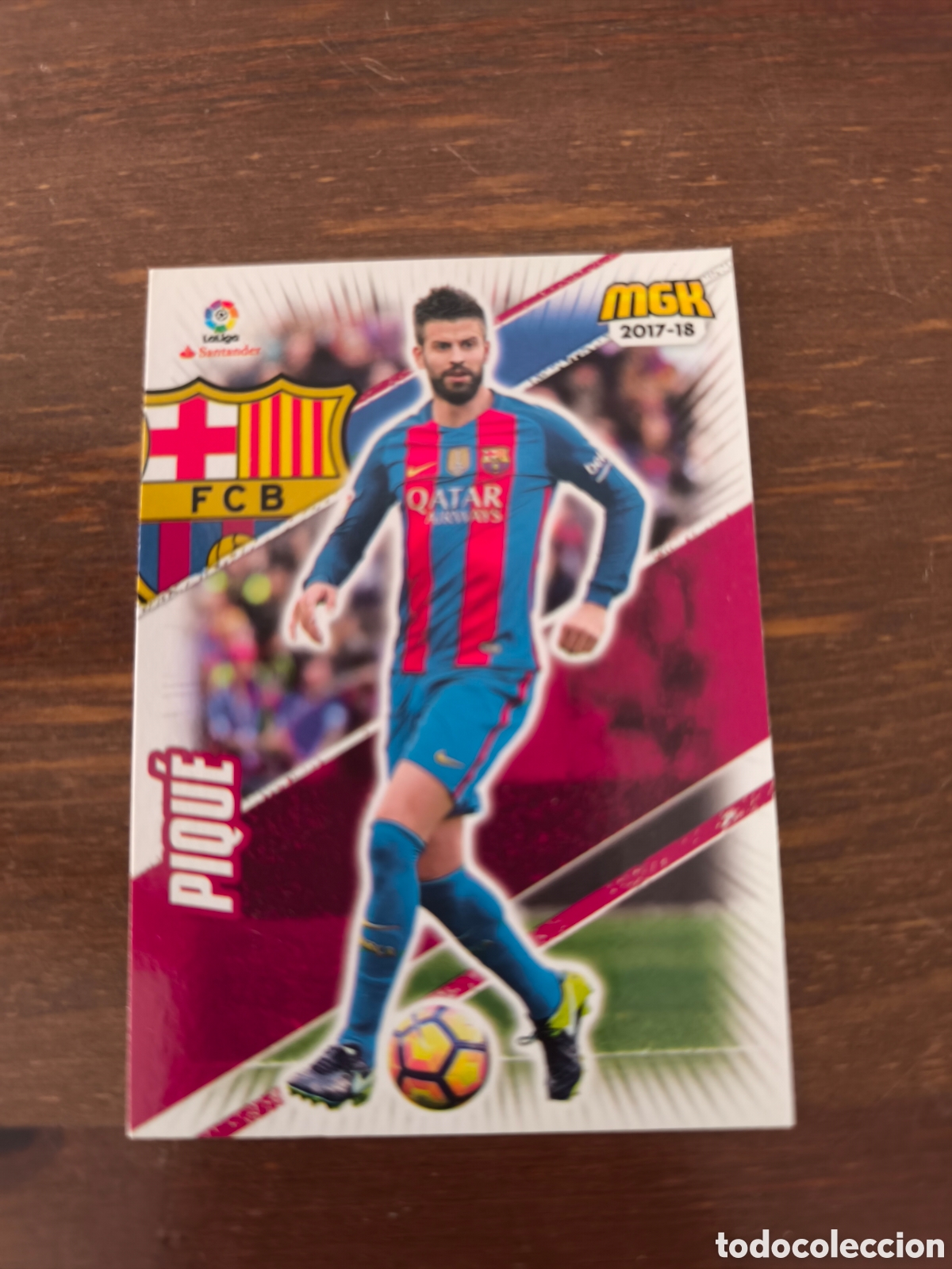 Cromos de f&uacute;tbol: Piqu&eacute; #86 Megacraks 17/18