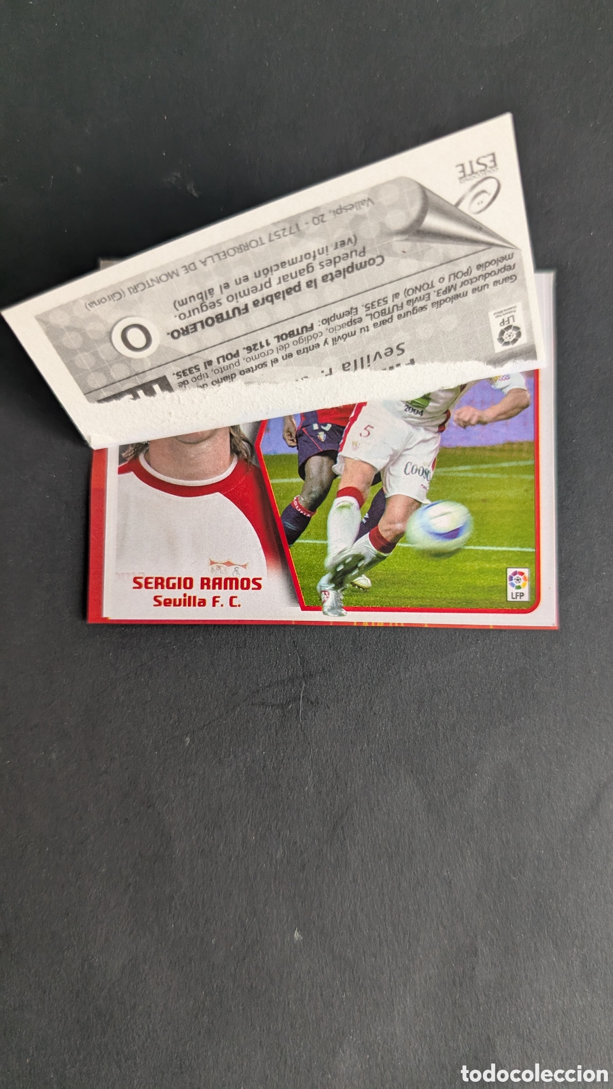 Cartes &agrave; collectionner de Football: SERGIO RAMOS SEVILLA BAJA CON CROMO ENCIMA LIGA ESTE 2005/06 05 06 RECORTADO
