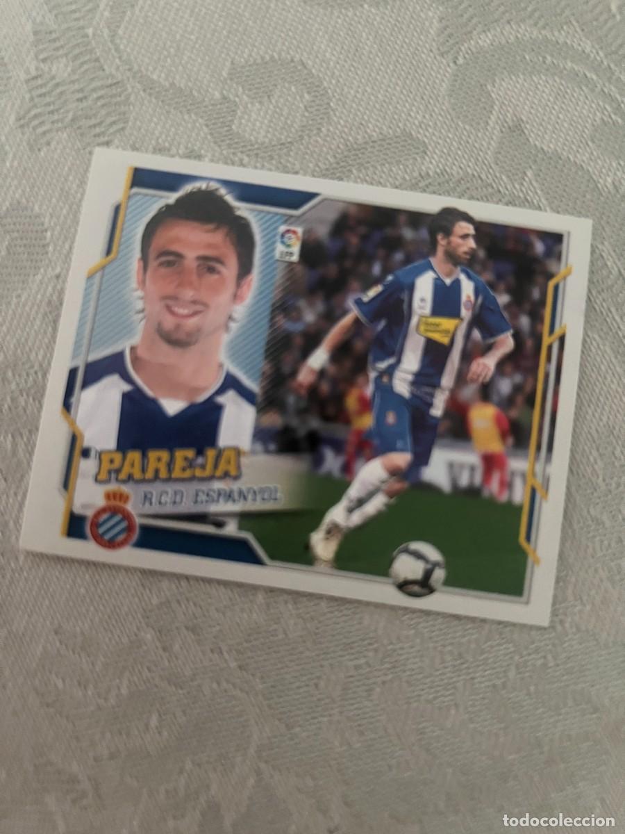 Cromos de f&uacute;tbol: 5 A PAREJA ESPA&Ntilde;OL BAJA SIN PEGAR ESTE 2010 2011