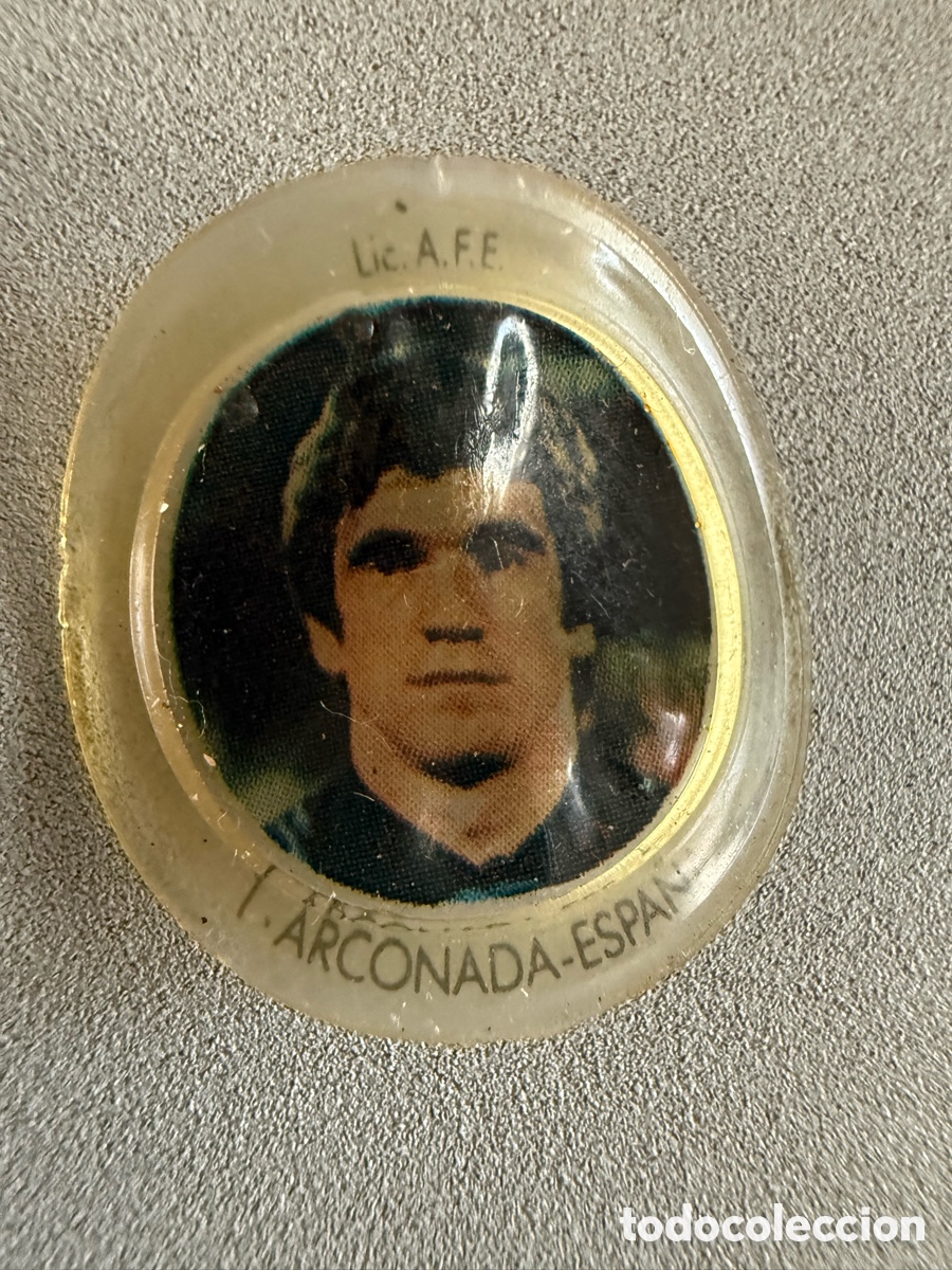 Cromos de f&uacute;tbol: Cromo Chapa COCA COLA. ARCONADA ( Espa&ntilde;a ). MUNDIAL 82