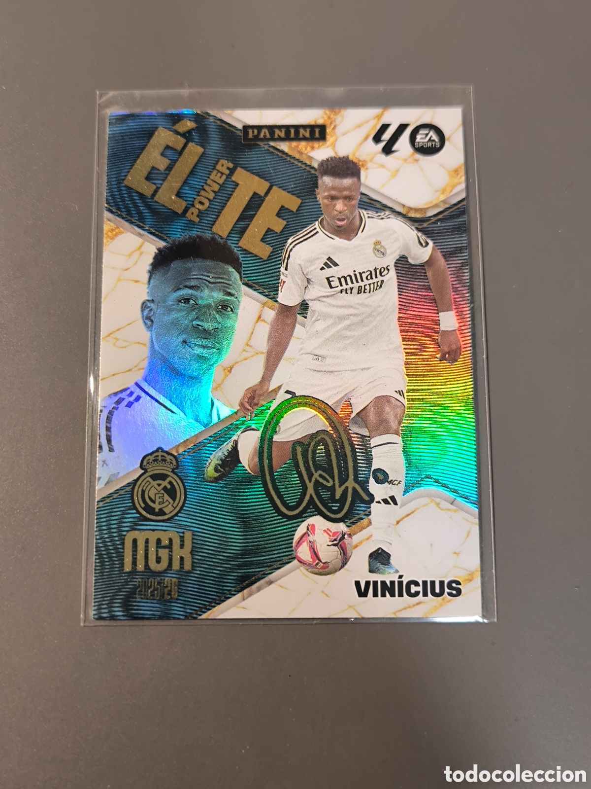 Cromos de f&uacute;tbol: VINICIUS P 18 &Eacute;lite power Real Madrid Megacracks MGK 25 26
