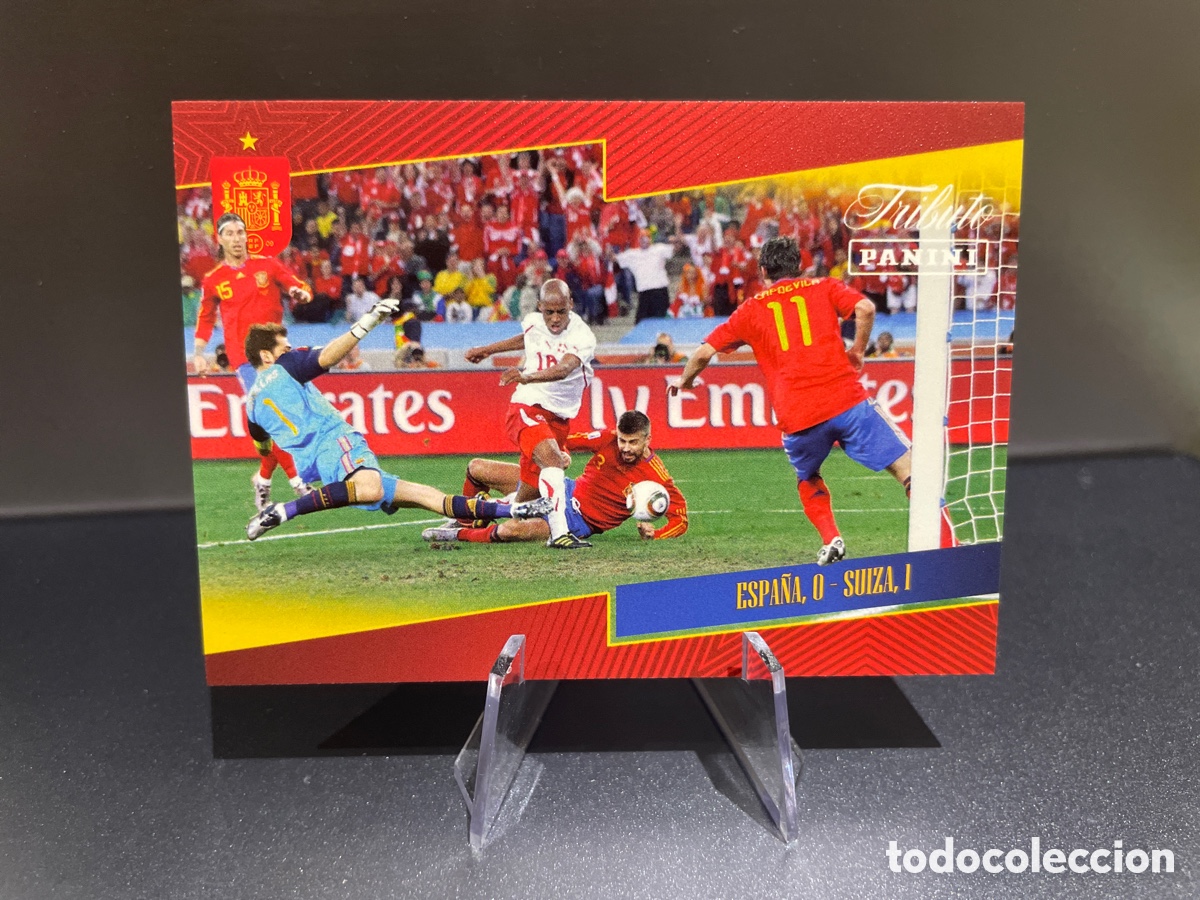 Fu&szlig;ball-Sticker: Espa&ntilde;a 0 - Suiza 1 25 Panini Tribute Seleccion Espa&ntilde;ola 2010-2026 Vamos Campeones