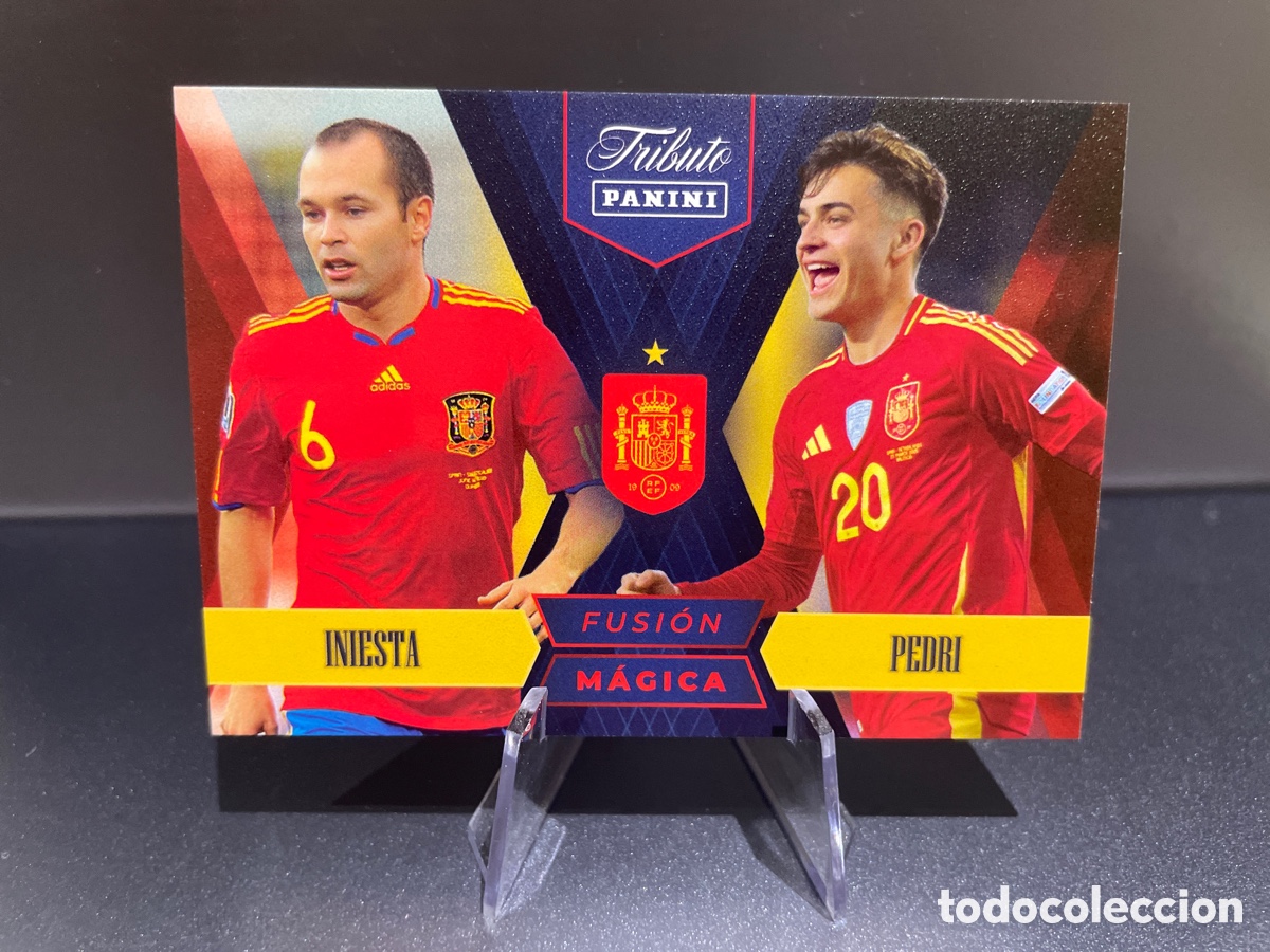 Figurine di Calcio: Iniesta Pedri 85 Fusion Magica Panini Tribute Seleccion Espa&ntilde;ola 2010-2026 Vamos Campeones
