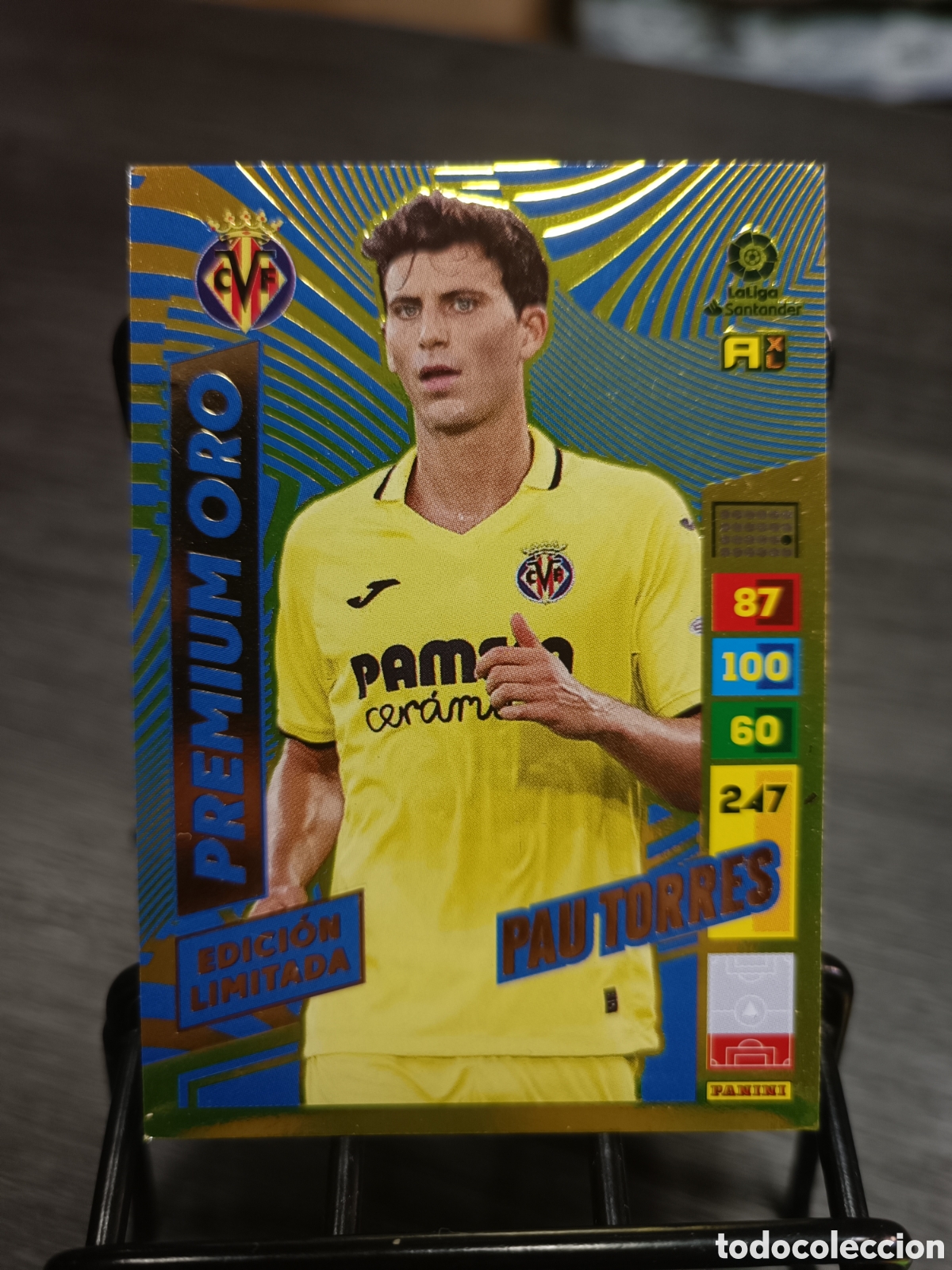 Fu&szlig;ball-Sticker: Pau torres premium oro 2022 2023