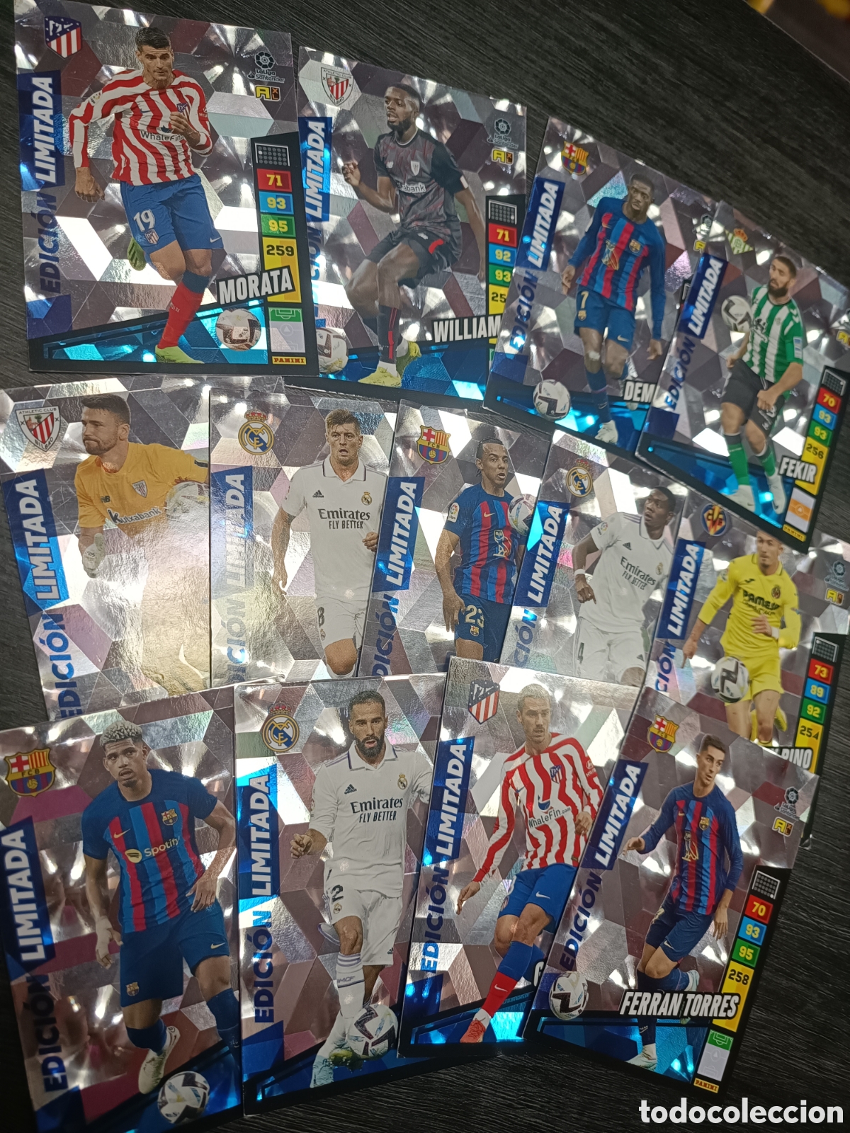 Fu&szlig;ball-Sticker: 13-Pack Limitadas 2022 2023