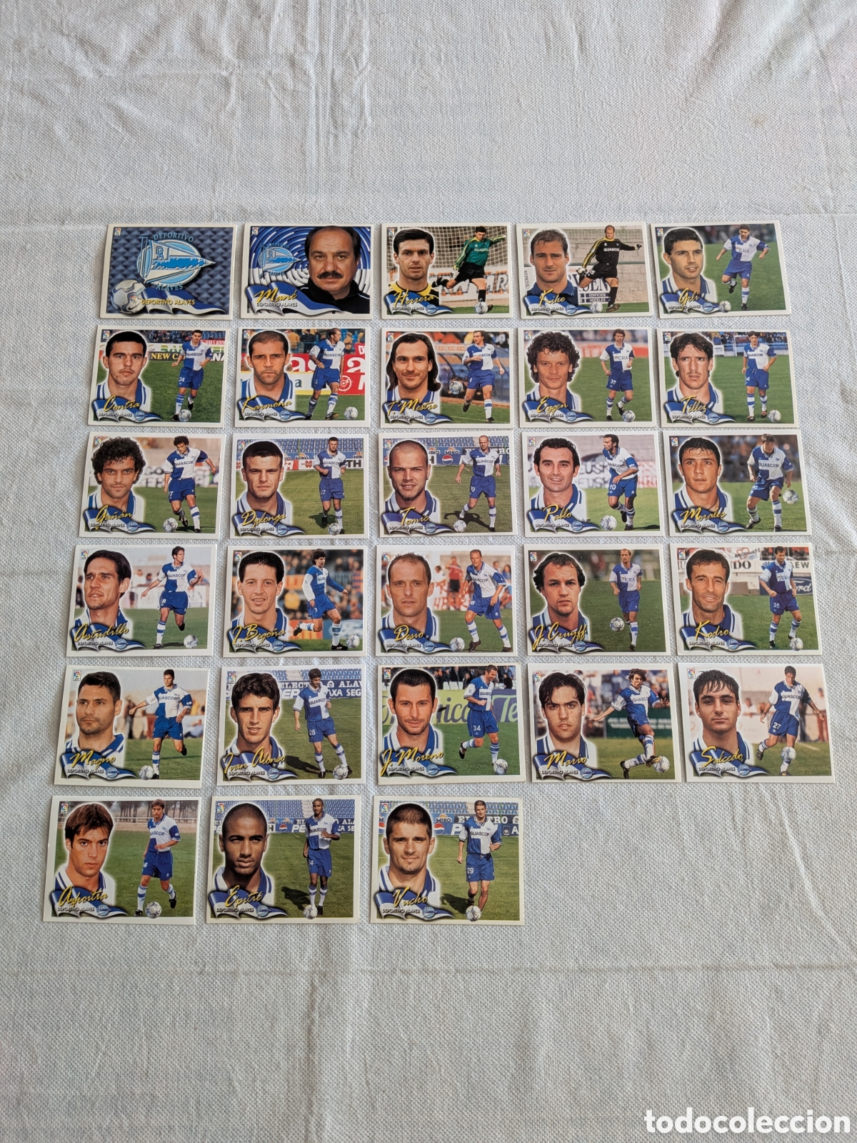 Figurine di Calcio: Equipo Alav&eacute;s - Ediciones Este 2000-2001, 00-01 - 28 cromos diferentes, nunca pegados.