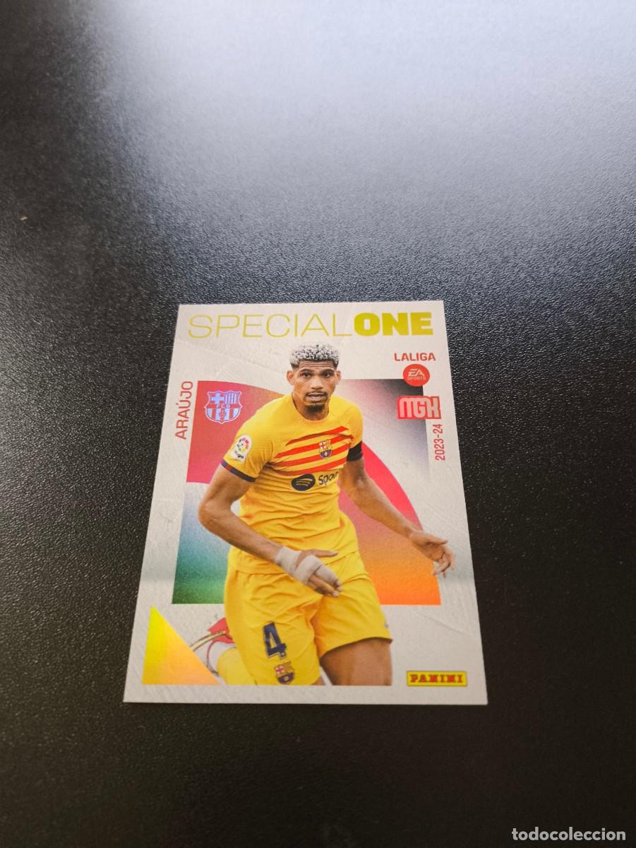 Cromos de f&uacute;tbol: 382 Ara&uacute;jo BARCELONA SPECIAL ONE PANINI LIGA MEGACRACKS MGK 2023 2024 23 24 NO ESTE