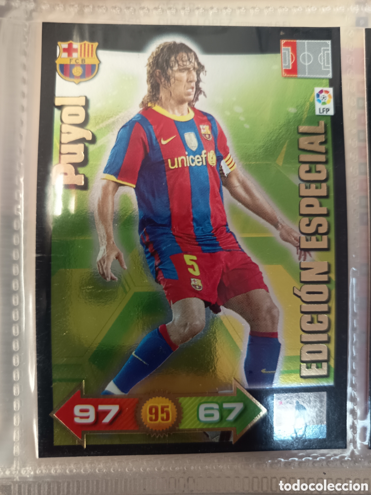Cartes &agrave; collectionner de Football: ADRENALYN LIGA 2010 2011 EDICION ESPECIAL PUYOL BARCELONA