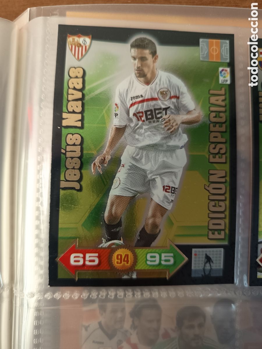 Football Stickers: ADRENALYN LIGA 2010 2011 EDICION ESPECIAL JESUS NAVAS SEVILLA