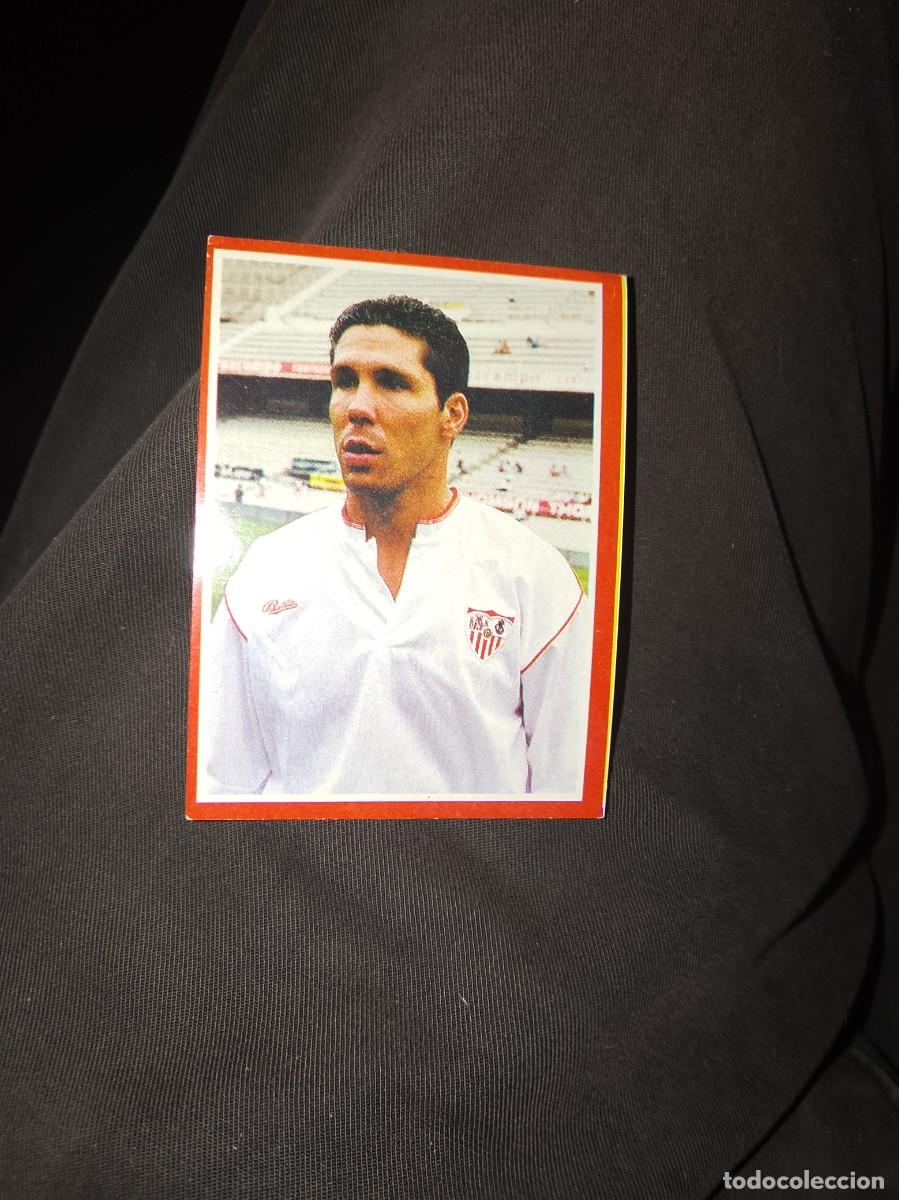 Cromos de f&uacute;tbol: Diego Pablo &rdquo;El Cholo&rdquo; Simeone durante su etapa como futbolista del Sevilla FC.