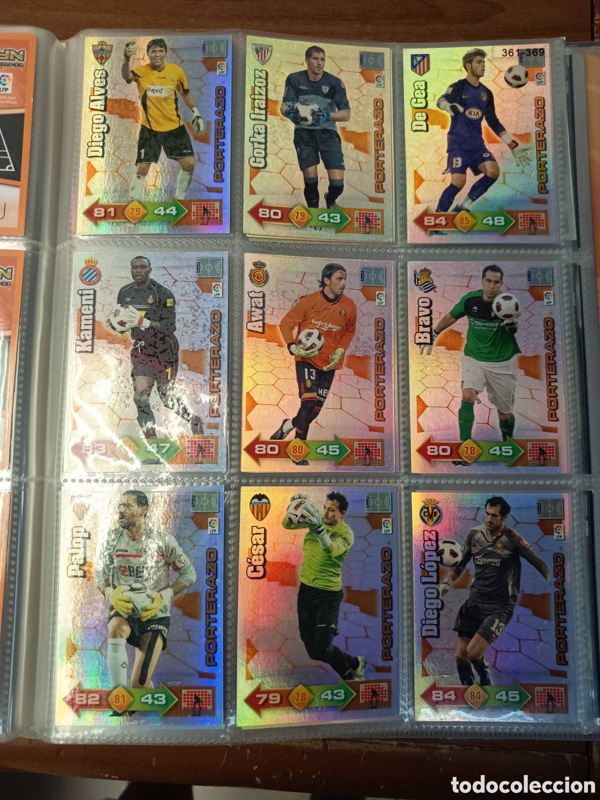 Cartes &agrave; collectionner de Football: ADRENALYN LIGA 2010 2011 PORTERAZO LOTE DE LOS NUEVE
