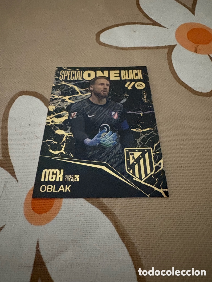Cromos de f&uacute;tbol: SPECIAL ONE BLACK OBLAK MEGACRACKS 2025 2026