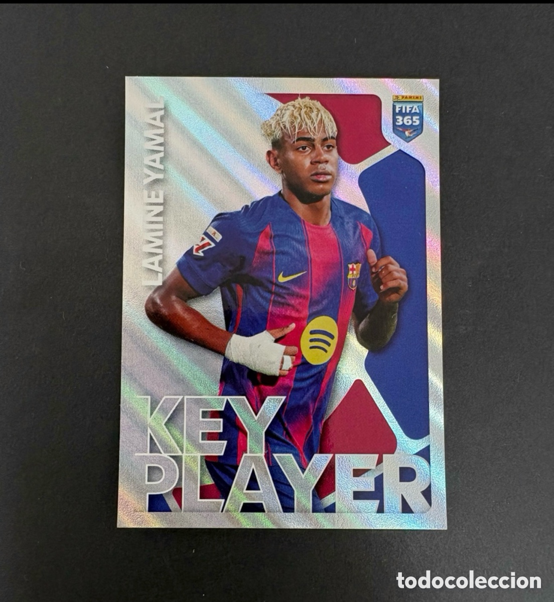 Cromos de f&uacute;tbol: LAMINE YAMAL BARCELONA KEY PLAYER FIFA 365 BRILLANTE 489 2026 PANINI