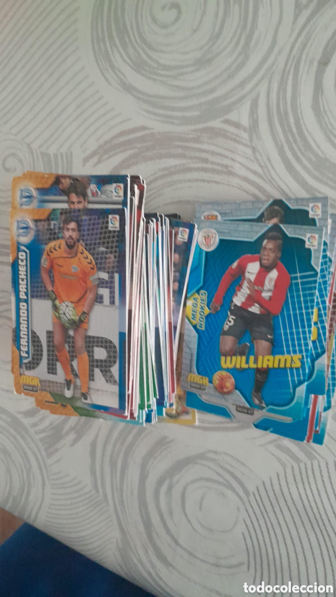Fu&szlig;ball-Sticker: Lote Megacracks 16-17
