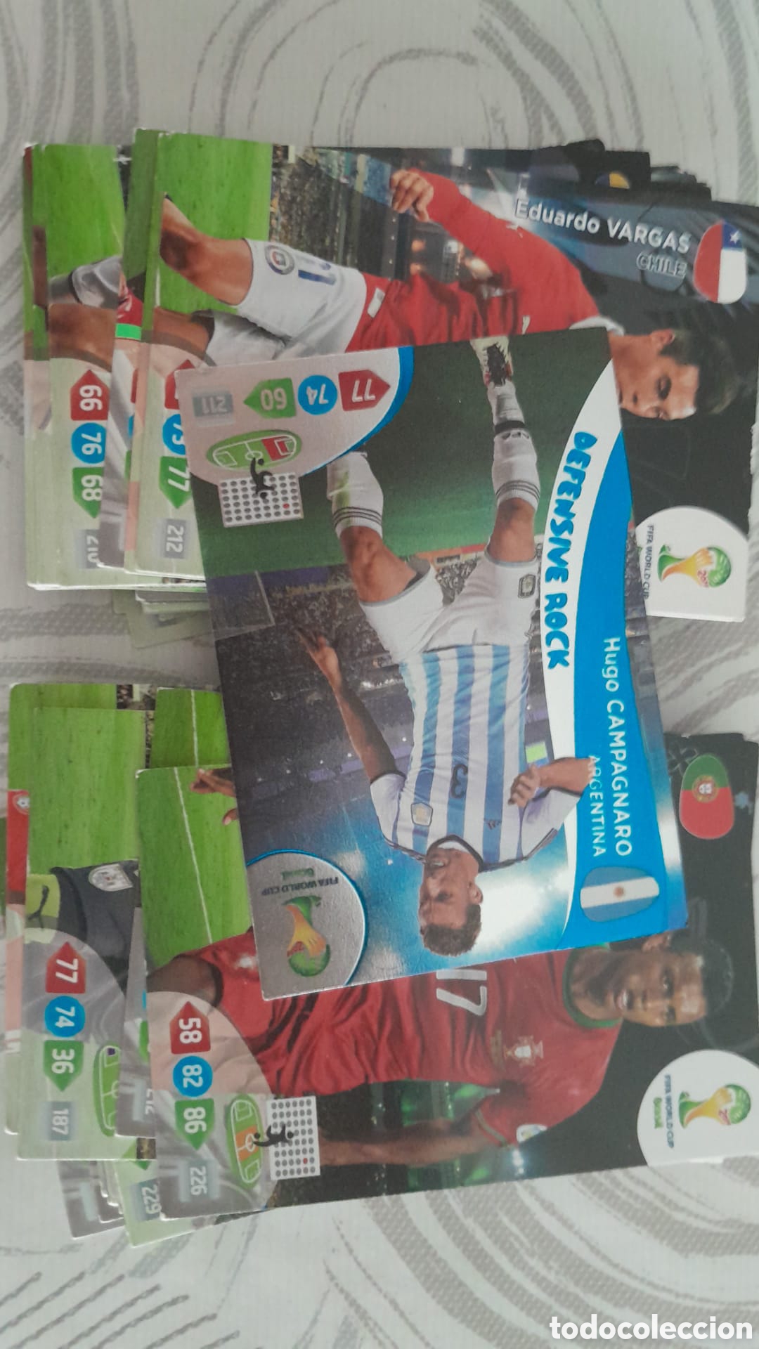 Cartes &agrave; collectionner de Football: Lote adrenalyn mundial 2014