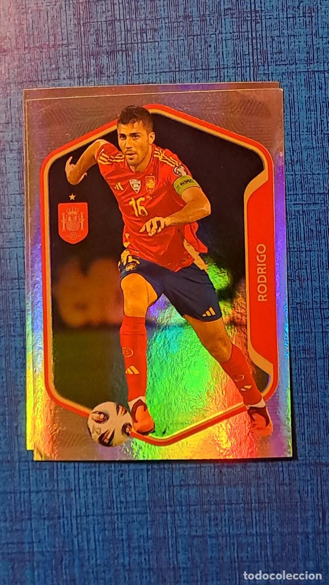 Cromos de f&uacute;tbol: SELECCION ESPA&Ntilde;OLA ESPA&Ntilde;A 32 RODRI CARREFOUR 26 PANINI 2026