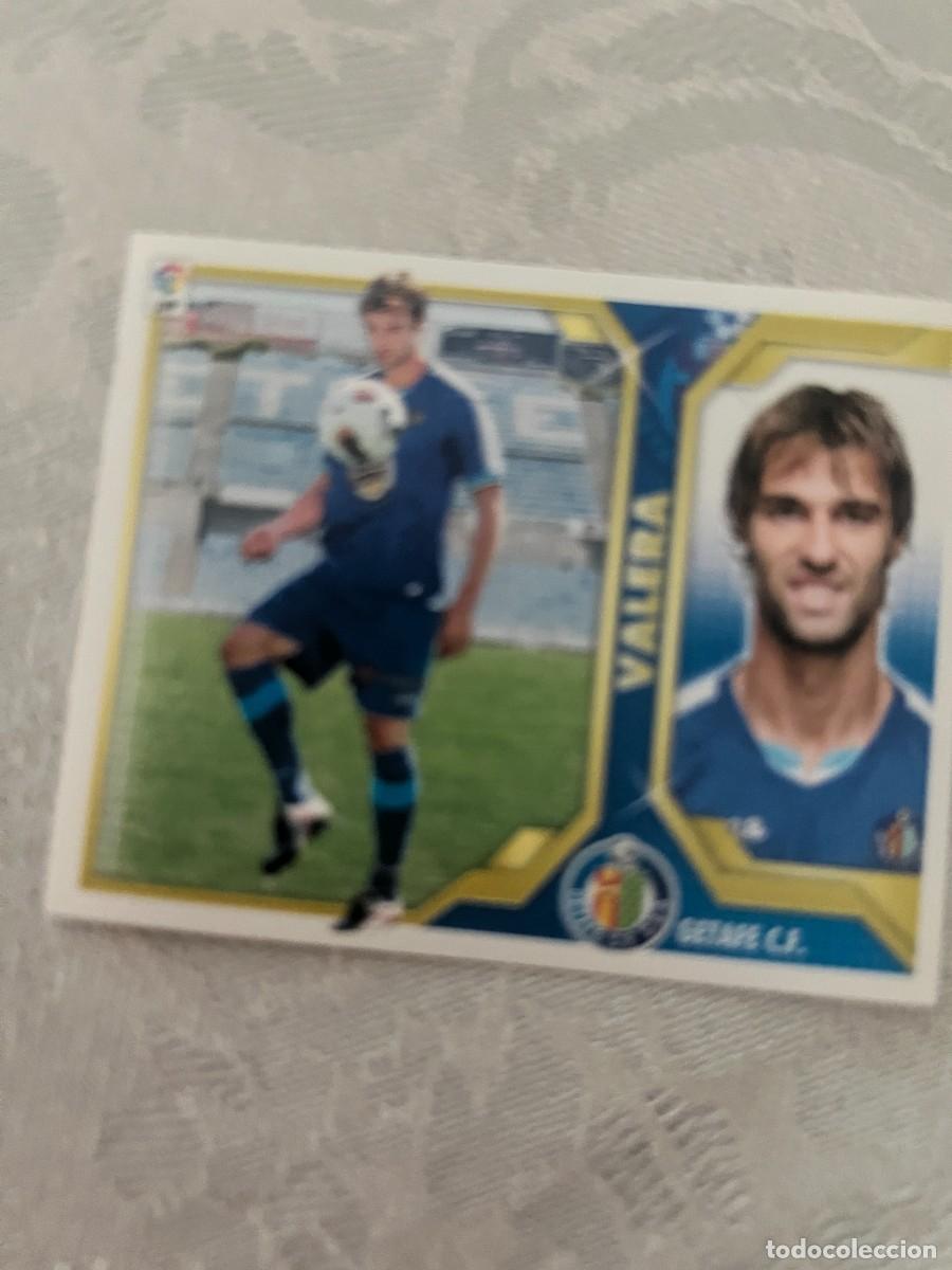 Cromos de f&uacute;tbol: VALERA GETAFE COLOCA SIN PEGAR ALBUM ESTE LIGA 2011 - 2012