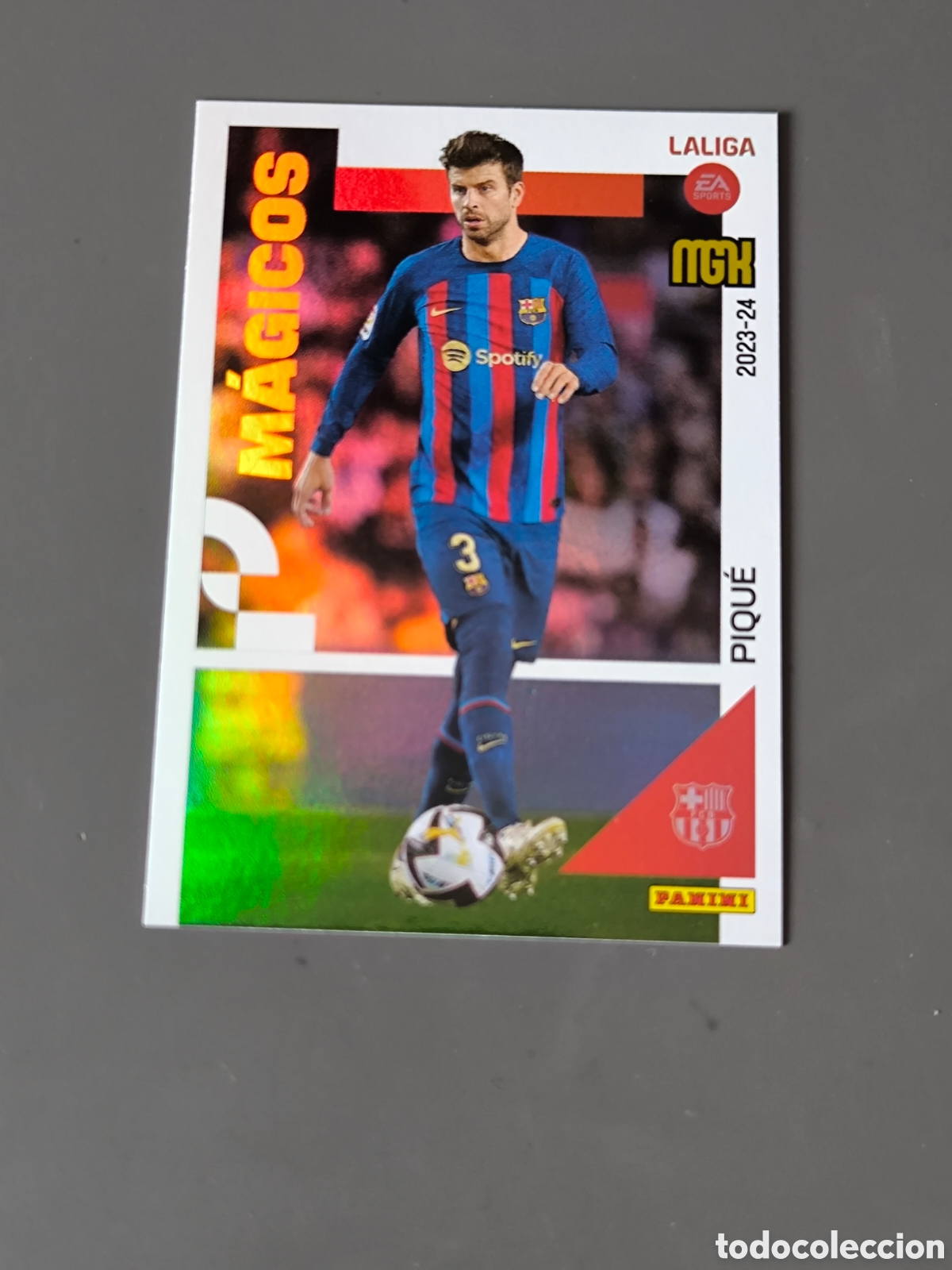 Cromos de f&uacute;tbol: PIQU&Eacute; 440 M&aacute;gicos FC Barcelona Megacracks MGK 23 24