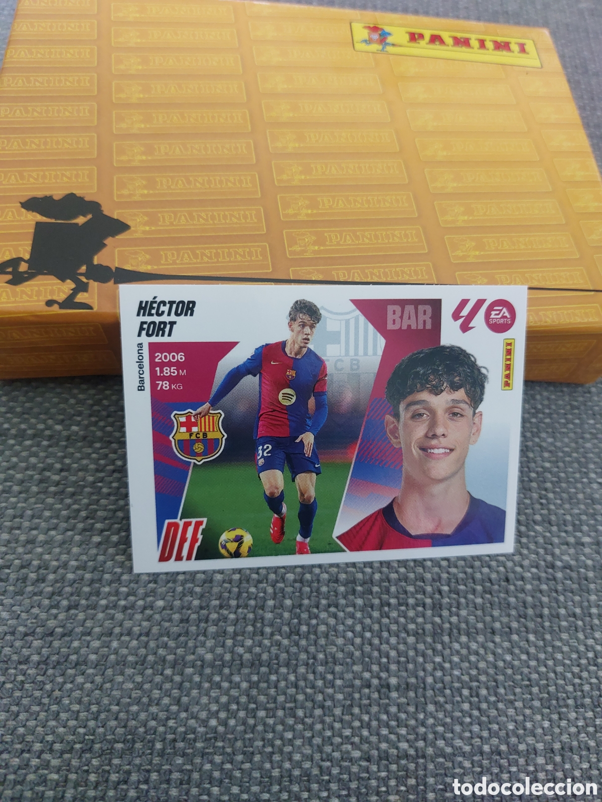 Cromos de f&uacute;tbol: 9 B 9B HECTOR FORT BARCELONA PANINI LIGA ESTE 25 26 2025 2026