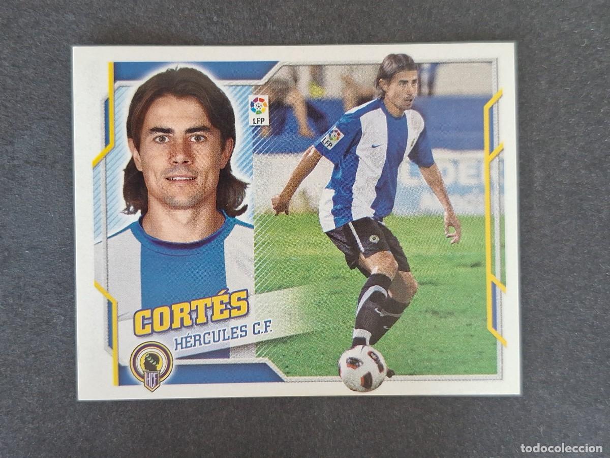 Cromos de f&uacute;tbol: L4 CORTES HERCULES C. F. FICHAJE 28 LIGA ESTE 2010 2011 10 11 NUNCA PEGADO SIN PEGAR