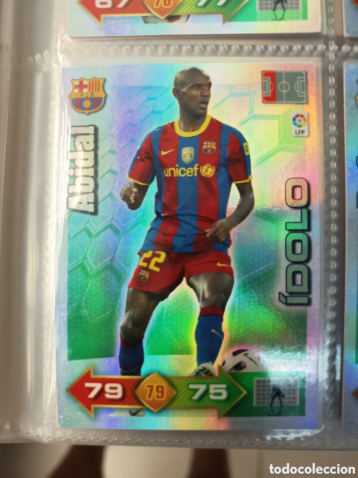 Figurine di Calcio: ADRENALYN LIGA 2010 2011 IDOLO ABIDAL BARCELONA