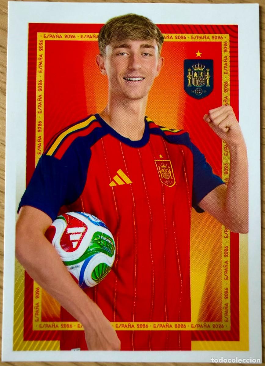 Cromos de f&uacute;tbol: 21 HUIJSEN SELECCION ESPA&Ntilde;OLA CARREFOUR ESPA&Ntilde;A 2026 26 STICKER SIN PEGAR PANINI