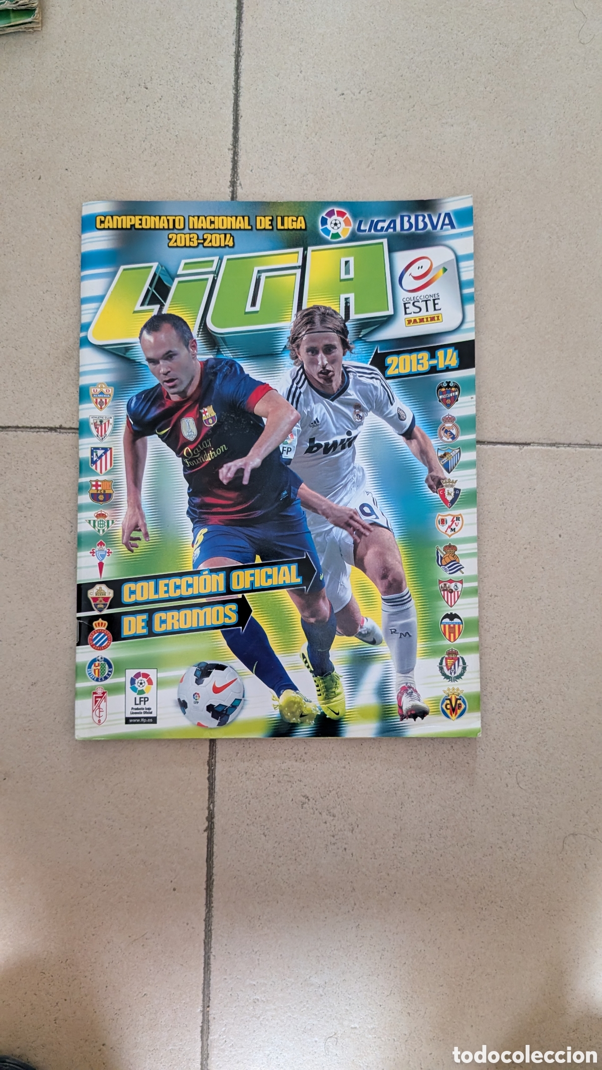 Figurine di Calcio: ALBUM PLANCHA VACIO LIGA ESTE 2013/14 13 14 NUNCA TUVO CROMOS PEGADOS
