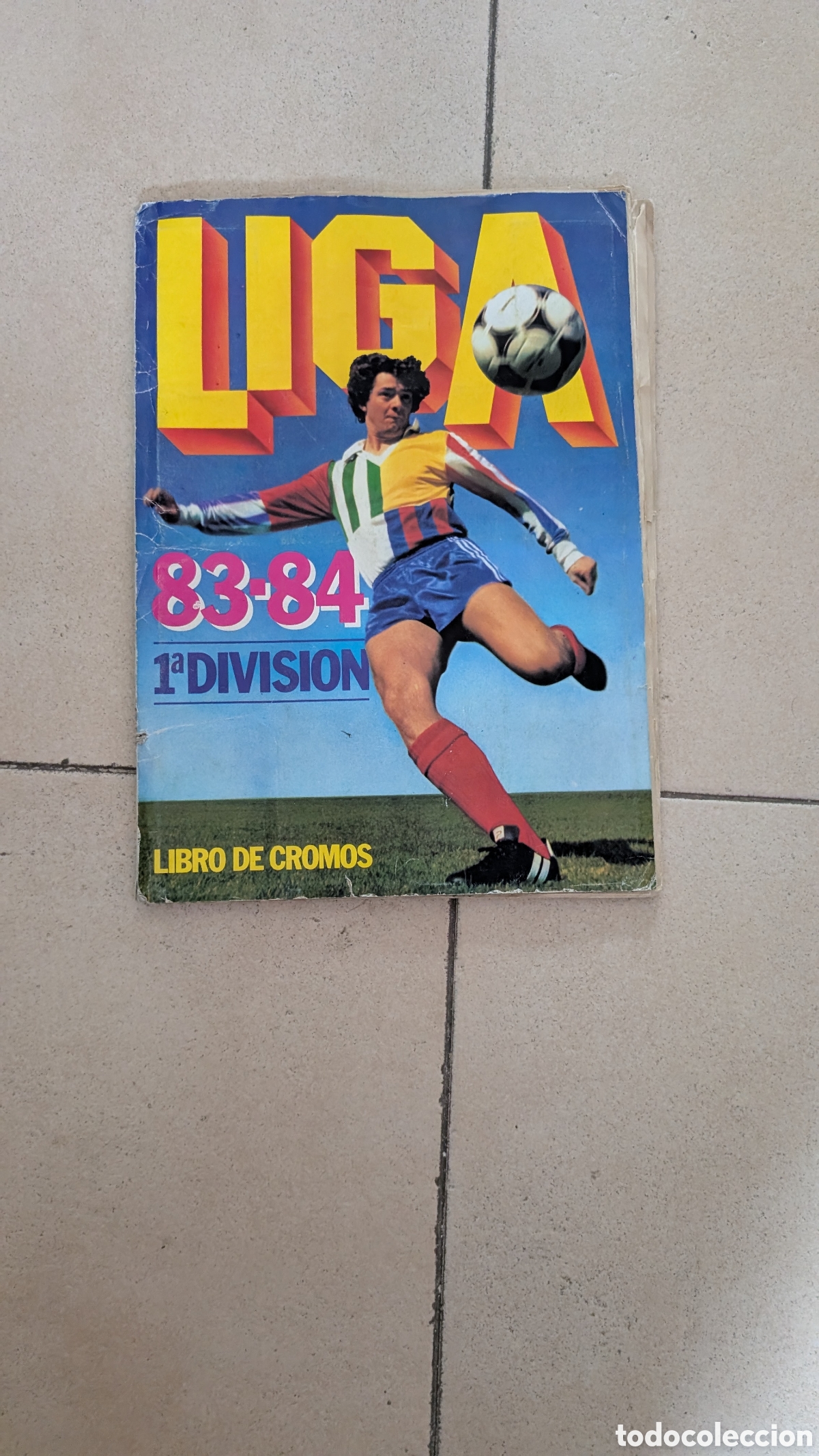 Cromos de f&uacute;tbol: ALBUM VACIO LIGA ESTE 1983/84 83 84 VACIO SE LE HAN DESPEGADO LOS CROMOS