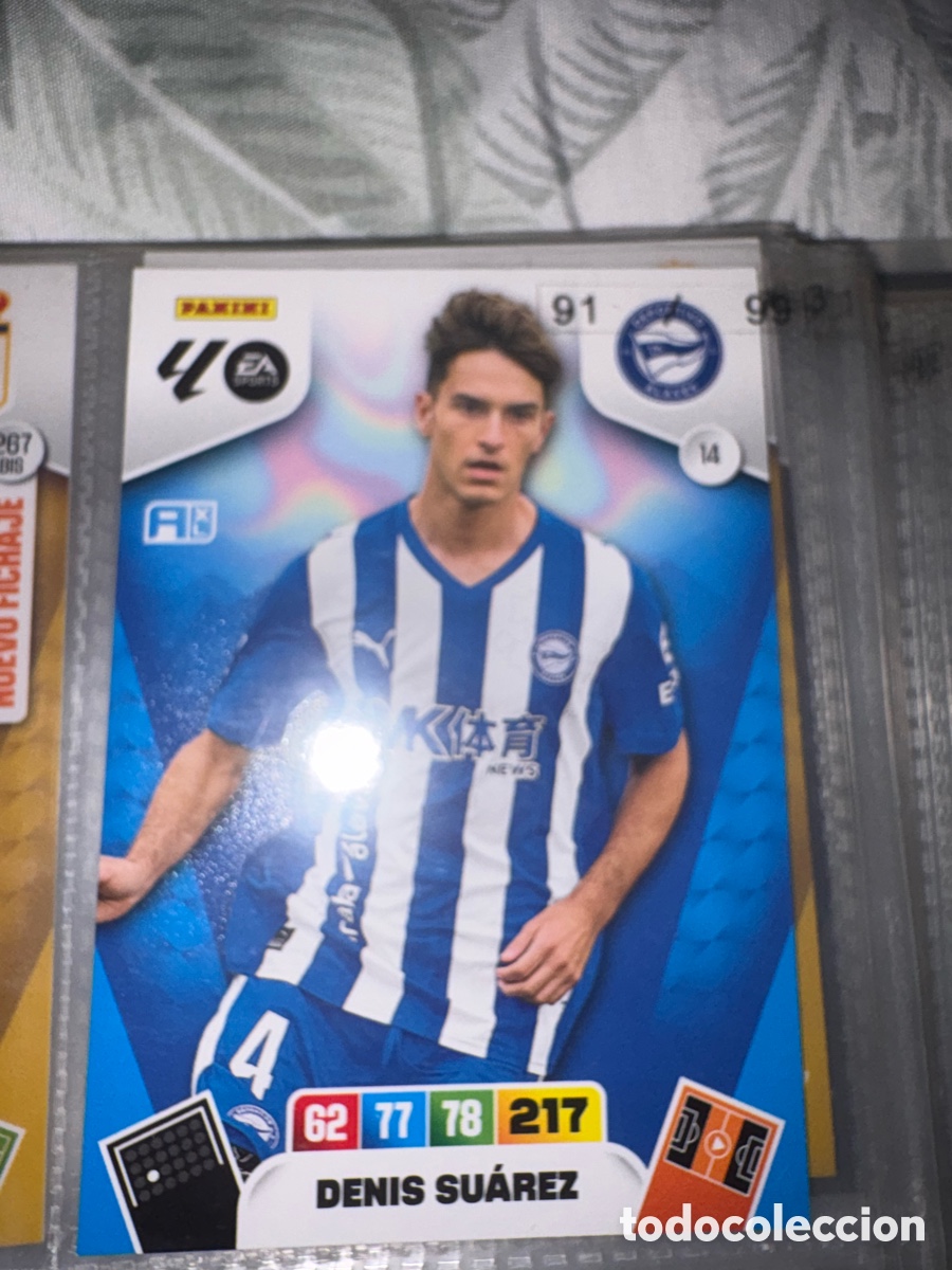 Figurine di Calcio: Cromo Adrenalyn XL. 2025 2026. 25 26. Denis Su&aacute;rez. Alav&eacute;s. N &ordm; 14. C&oacute;digo sin activar. Panini