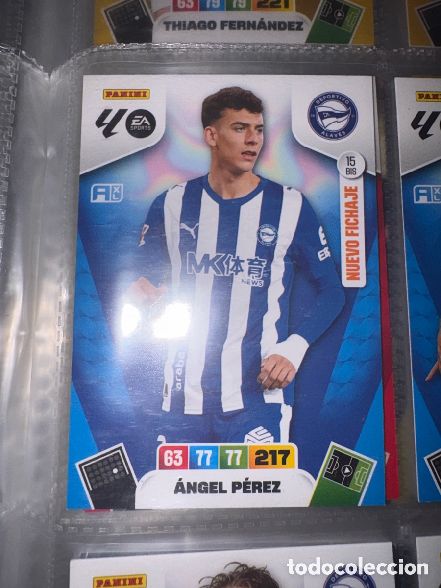 Fu&szlig;ball-Sticker: PANINI ADRENALYN 25/26 2025/2026 #15 BIS ANGEL PEREZ (DEPORTIVO ALAVES)