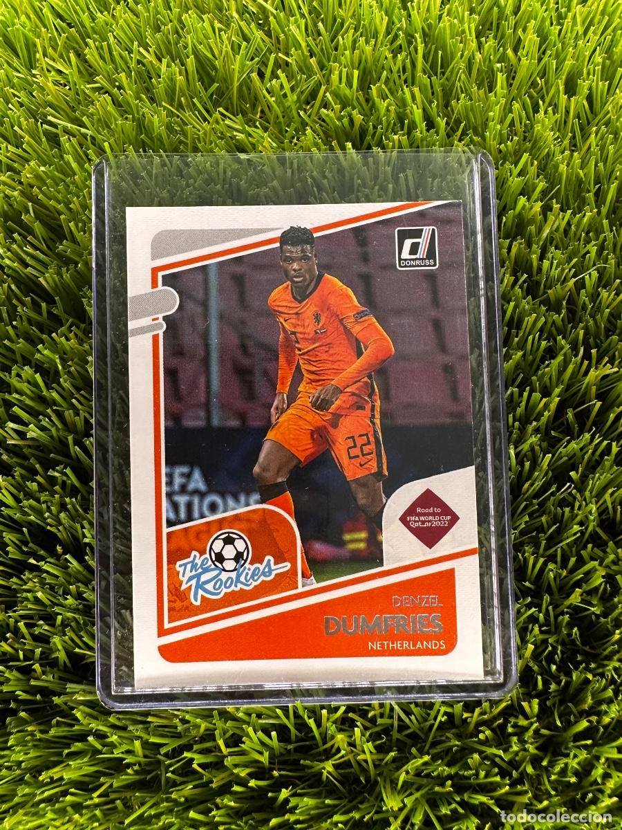 Cromos de f&uacute;tbol: N&ordm; 17 Denzel Dumfries The Rookies Pa&iacute;ses Bajos Donruss Road to Qatar 2022