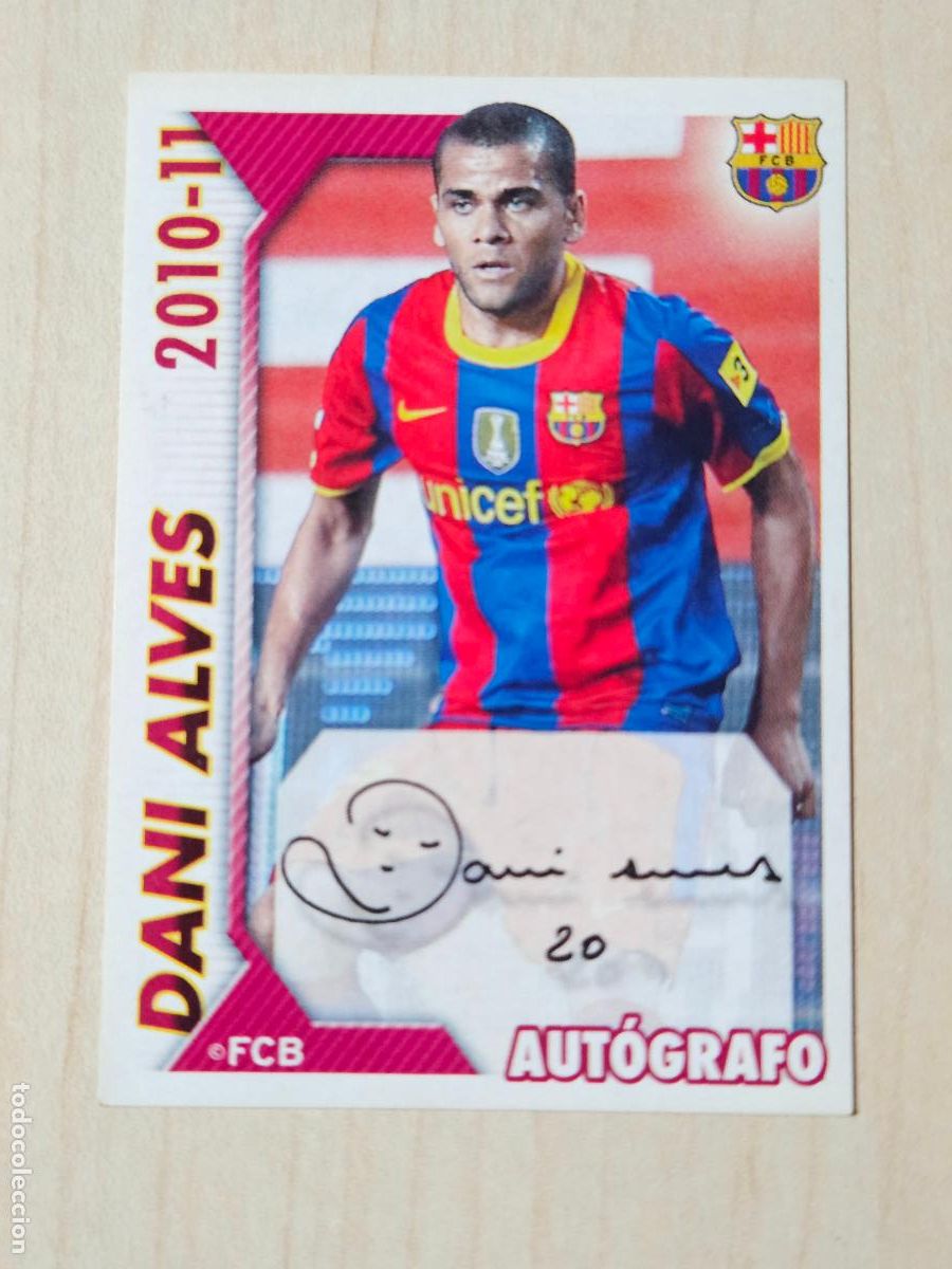 Cartes &agrave; collectionner de Football: CROMO N&ordm; 29 DANI ALVES - COLECCION OFICIAL BARCELONA LIGA 2010 2011 - 10 11 SIN PEGAR