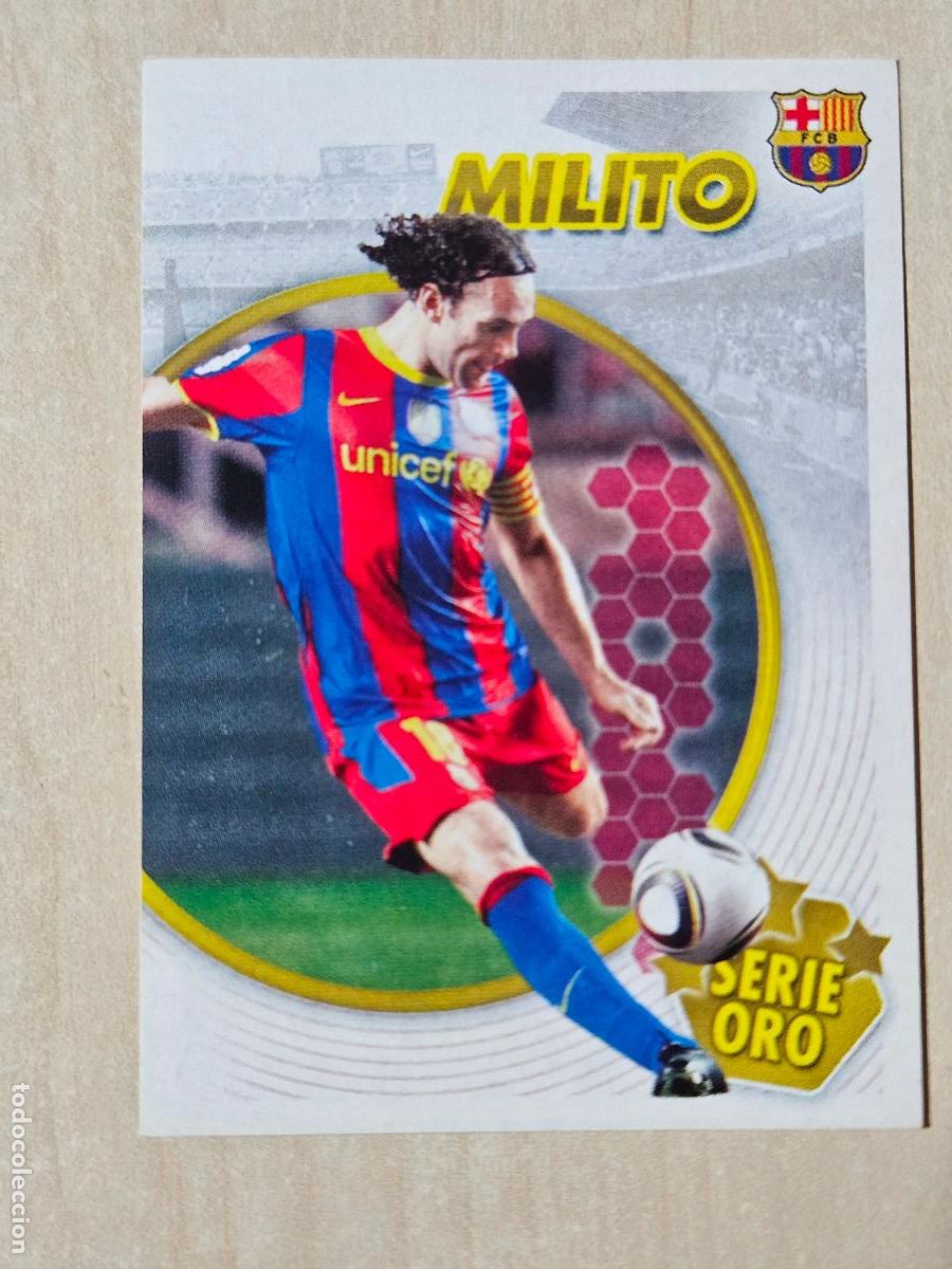 Fu&szlig;ball-Sticker: CROMO N&ordm; 49 MILITO - COLECCION OFICIAL BARCELONA LIGA 2010 2011 - 10 11 SIN PEGAR