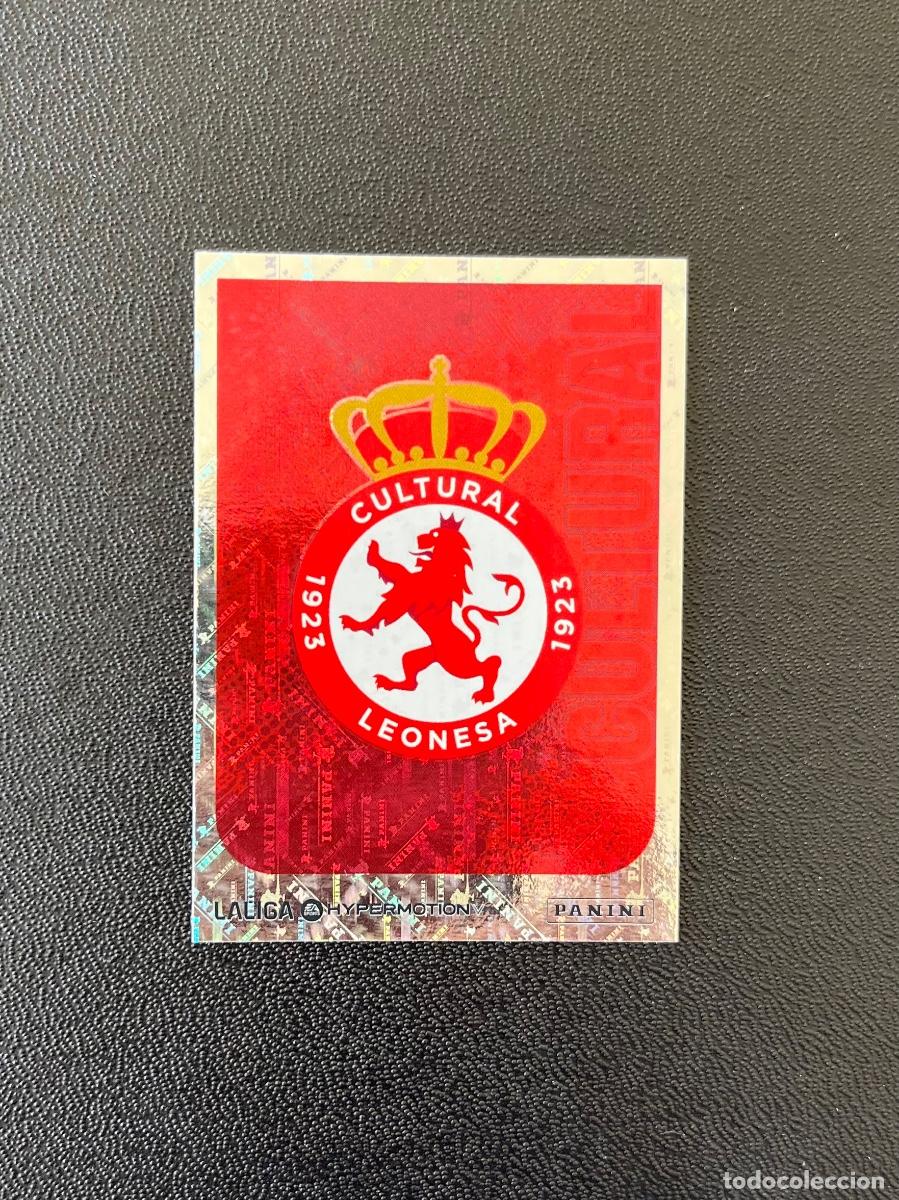 Cromos de f&uacute;tbol: 154 ESCUDO CULTURAL Y DEPORTIVA LEONESA LA LIGA HYPERMOTION 2025 2026 PANINI 25 26