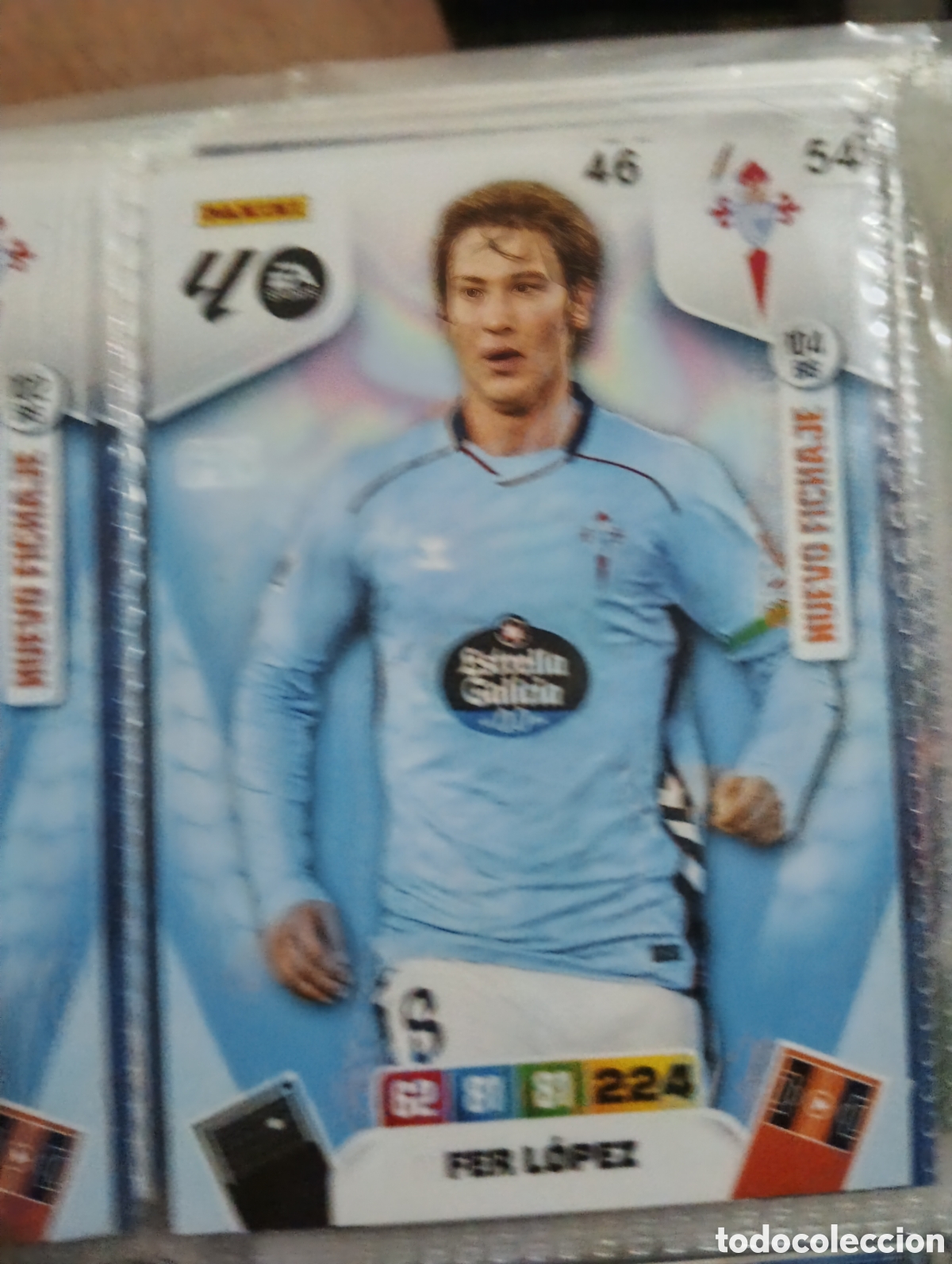 Cromos de f&uacute;tbol: Fer lopez nuevo fichaje n&uacute;mero 104 Bis del Celta cromo adrenalyn XL 25-26 2025-2026