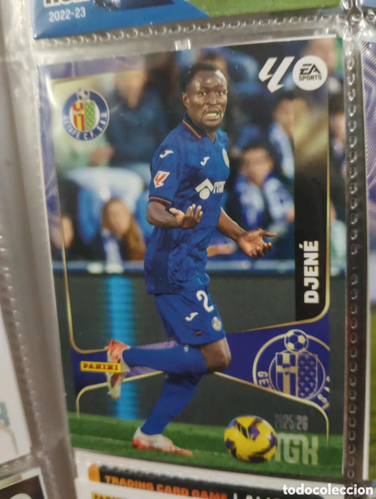 Fu&szlig;ball-Sticker: 169 DJEN&Eacute;. GETAFE C.F. MEGACRACKS 2025-26. PANINI