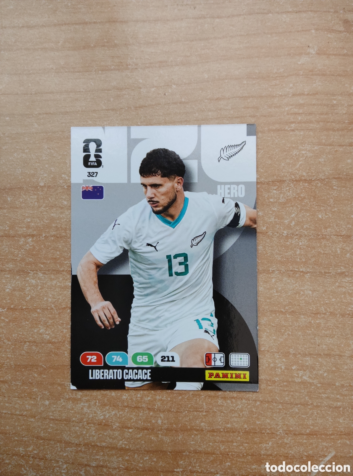 Cromos de f&uacute;tbol: 327 LIBERATO CACACE NUEVA ZELANDA ADRENALYN XL MUNDIAL 2026
