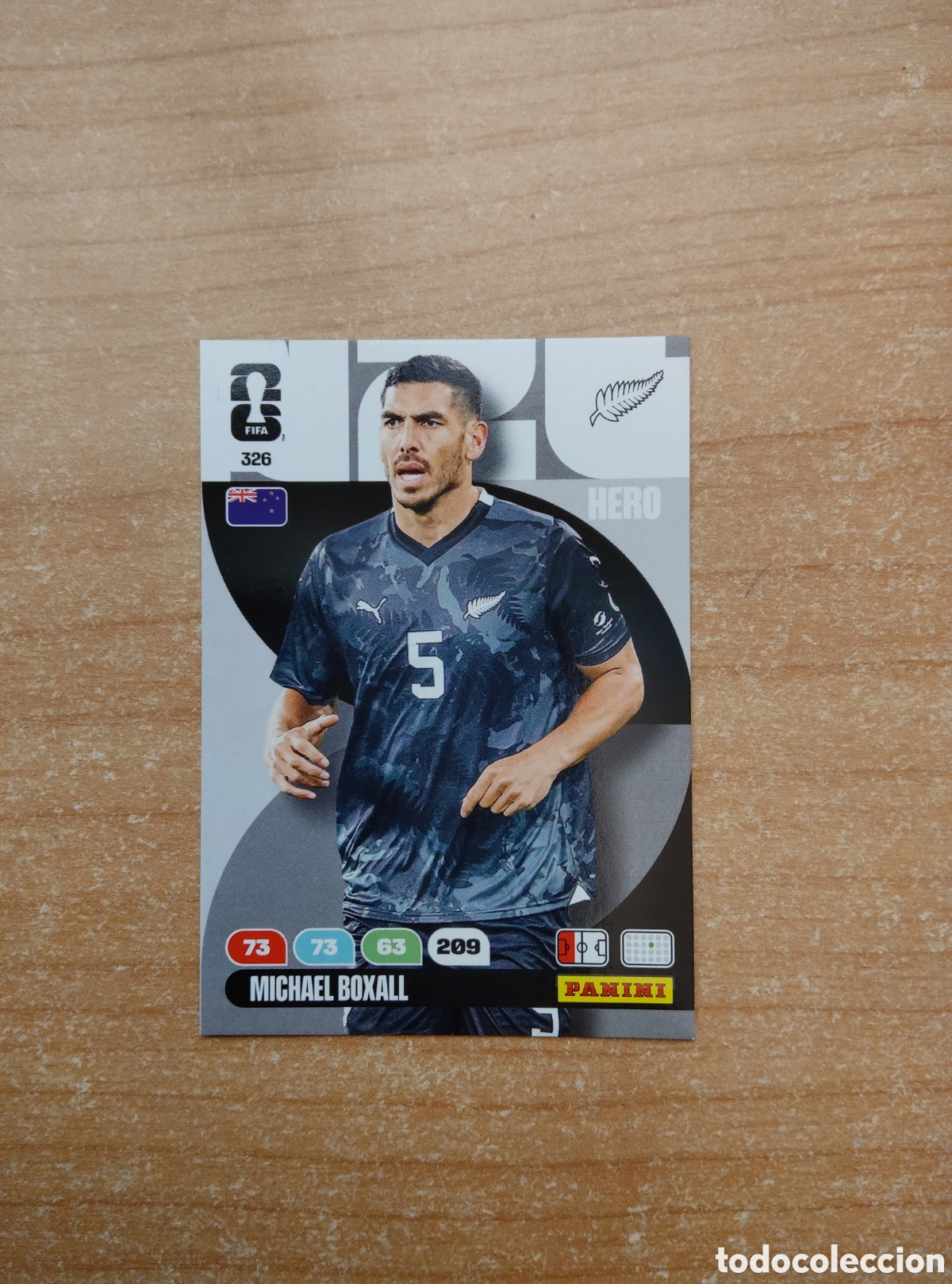 Fu&szlig;ball-Sticker: 326 MICHAEL BOXALL NUEVA ZELANDA ADRENALYN XL MUNDIAL 2026
