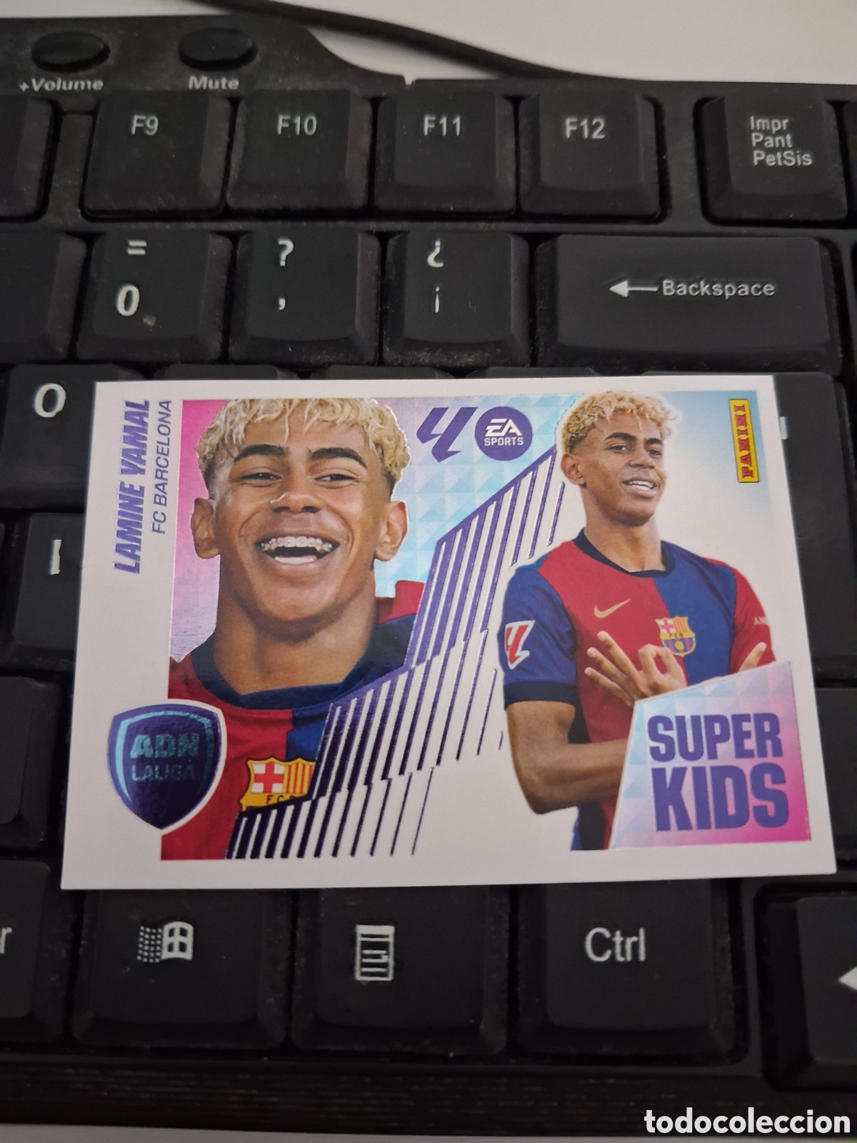 Cromos de f&uacute;tbol: Yamal Super Kids Barcelona Ediciones Este 2025-26