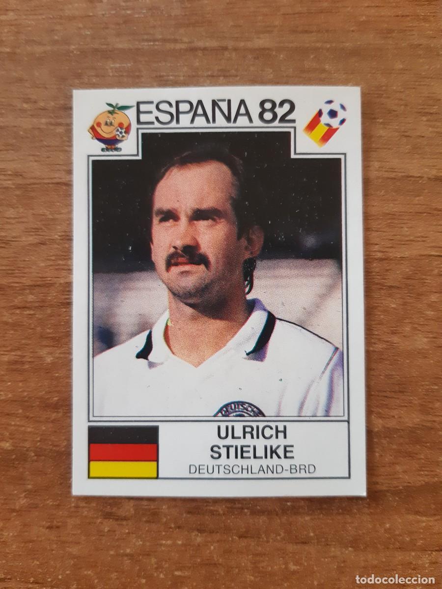 Football Stickers: N&deg;114 Ulrich Stielike (Alemania) Mundial Espa&ntilde;a 82 PANINI 1982. Nunca pegado, sin pegar