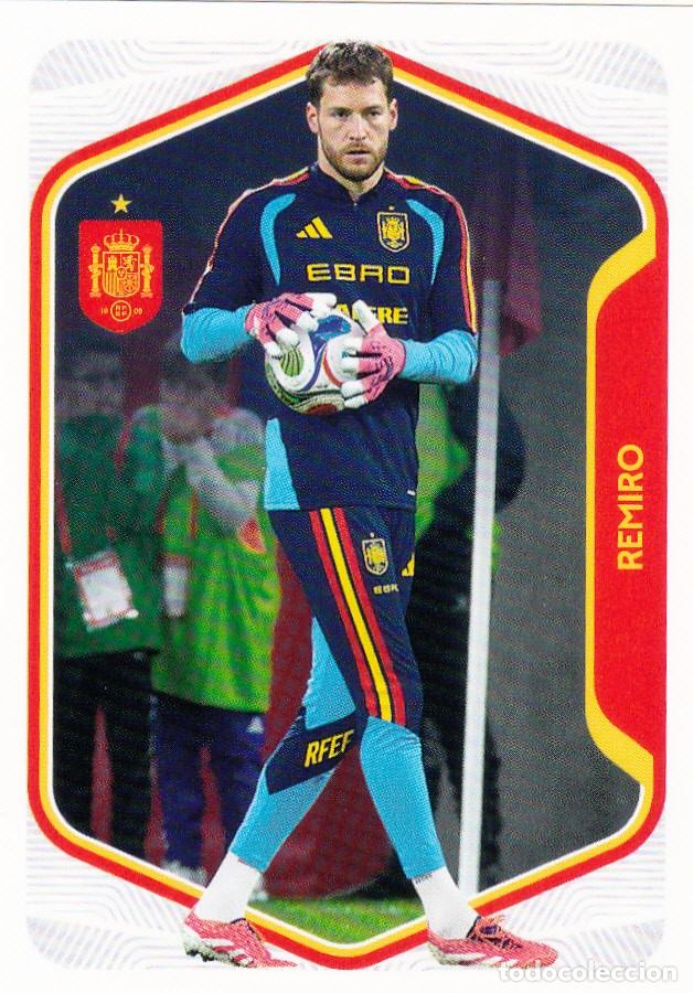Cromos de f&uacute;tbol: SELECCI&Oacute;N DE ESPA&Ntilde;A 2026 CARREFOUR N&ordm; 12 REMIRO (M-18)