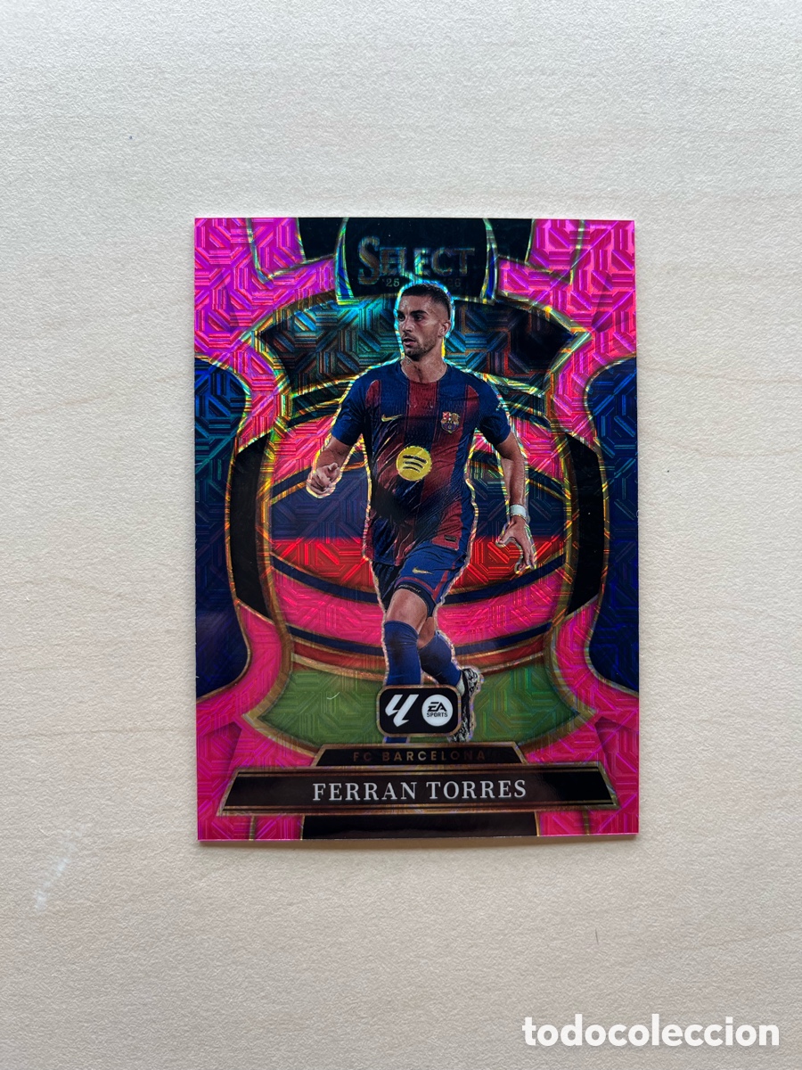 Figurine di Calcio: Ferran Torres /99 Select La Liga 2025-26 - FC Barcelona