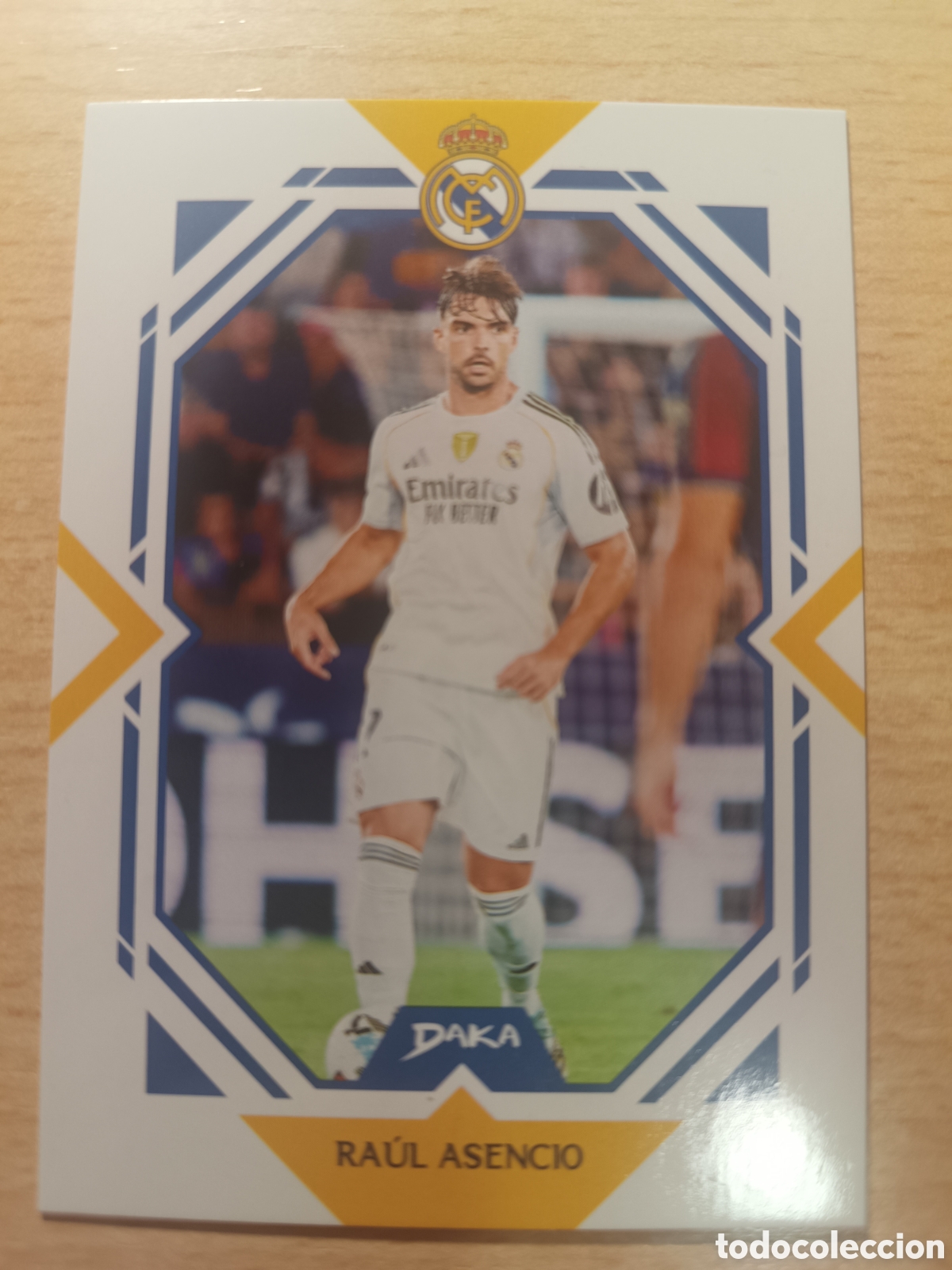Cromos de f&uacute;tbol: RM 17 A RAUL ASENCIO REAL MADRID DAKA AUDIENCE 2025 2026 25 26