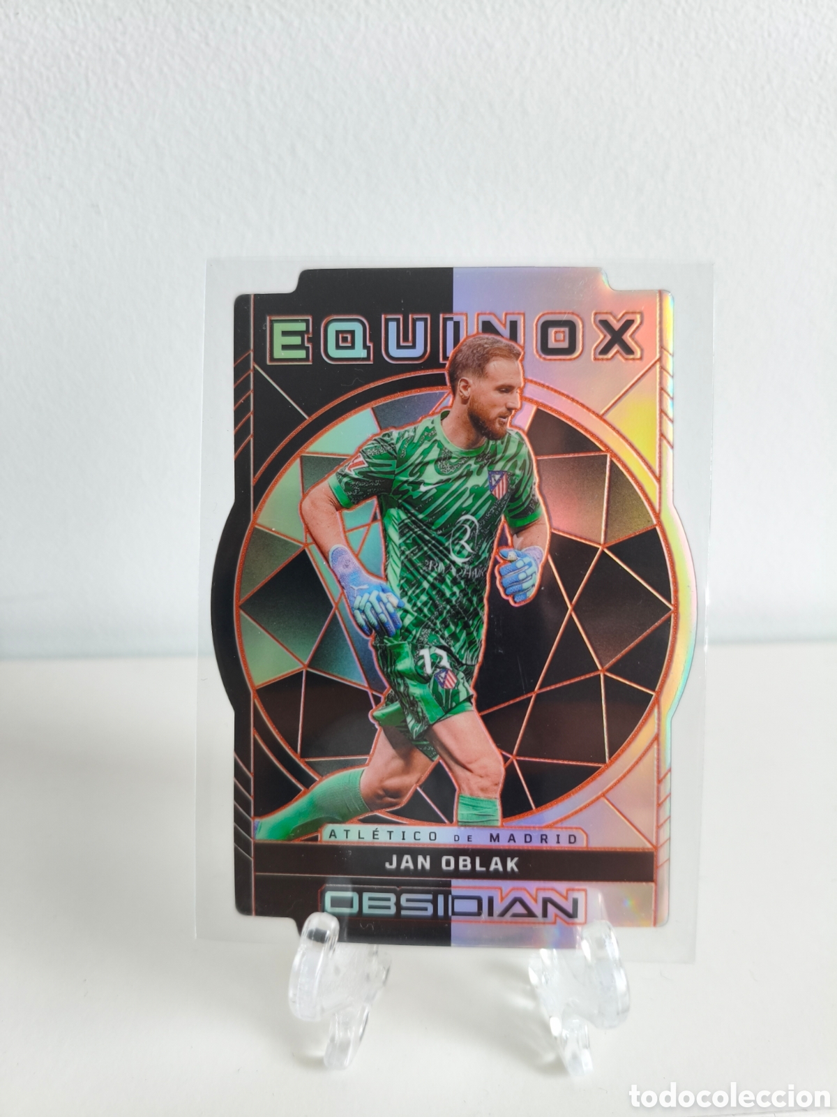 Cromos de Futebol: Panini obsidian Jan Oblak Atl&eacute;tico de Madrid Equinox/75