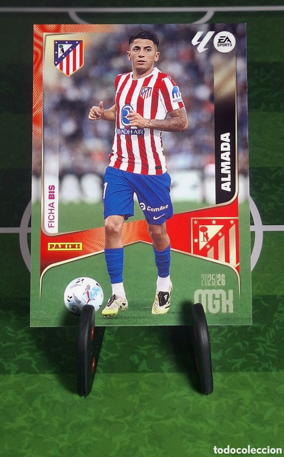 Cromos de f&uacute;tbol: ALMADA #68 MGK 2025/2026